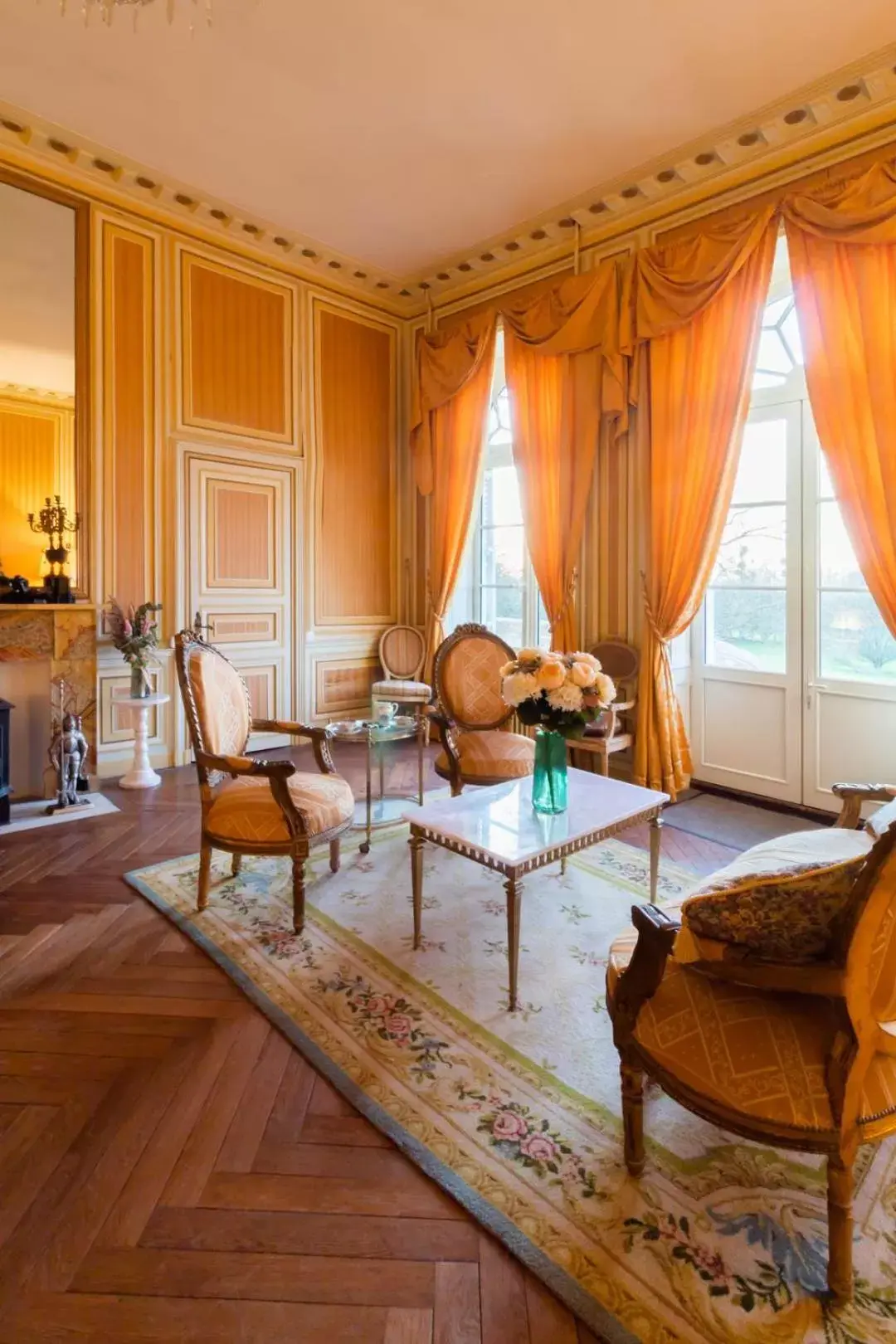 Living room, Seating Area in Chateau du Hallay