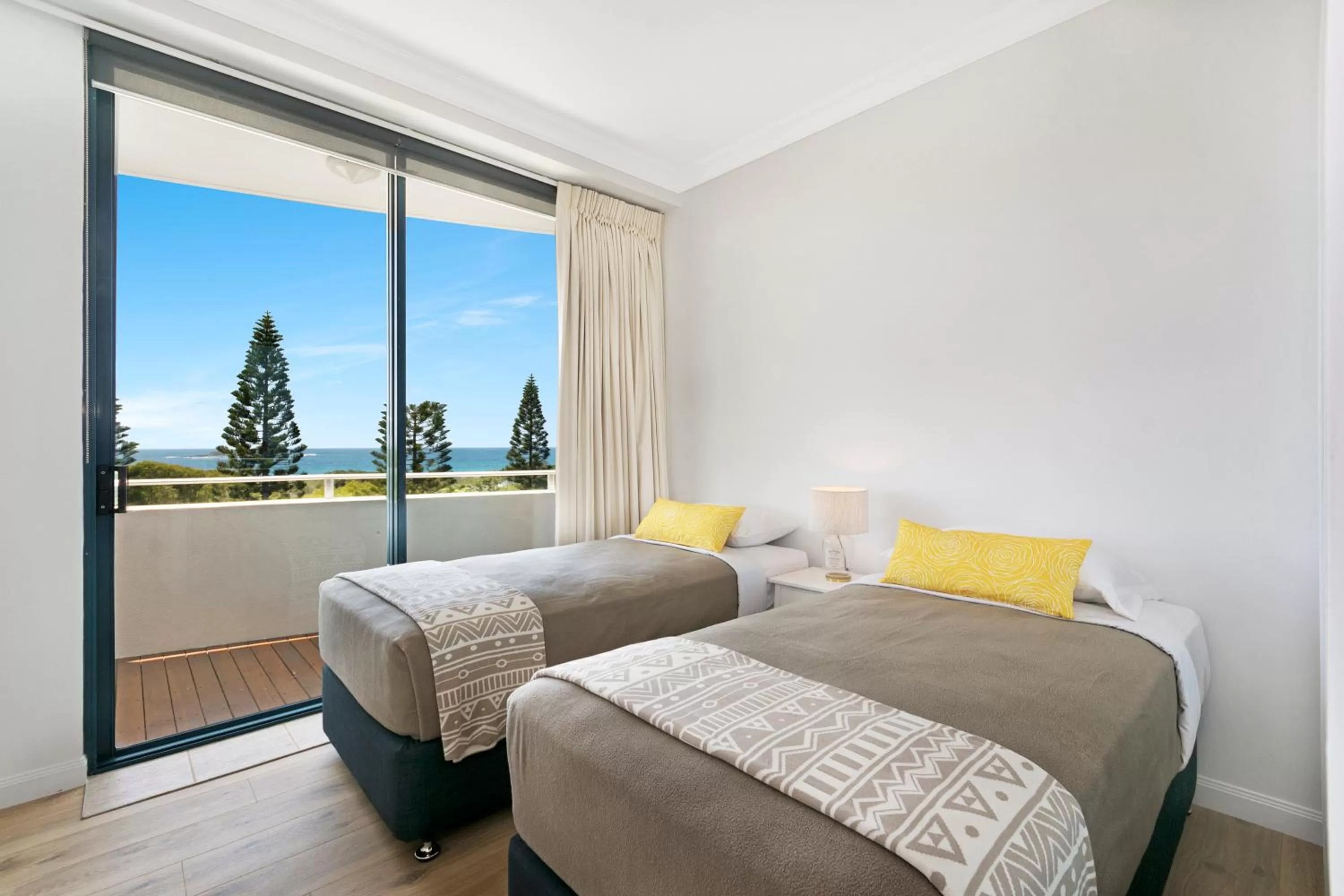Bedroom, Bed in Santorini Twin Waters