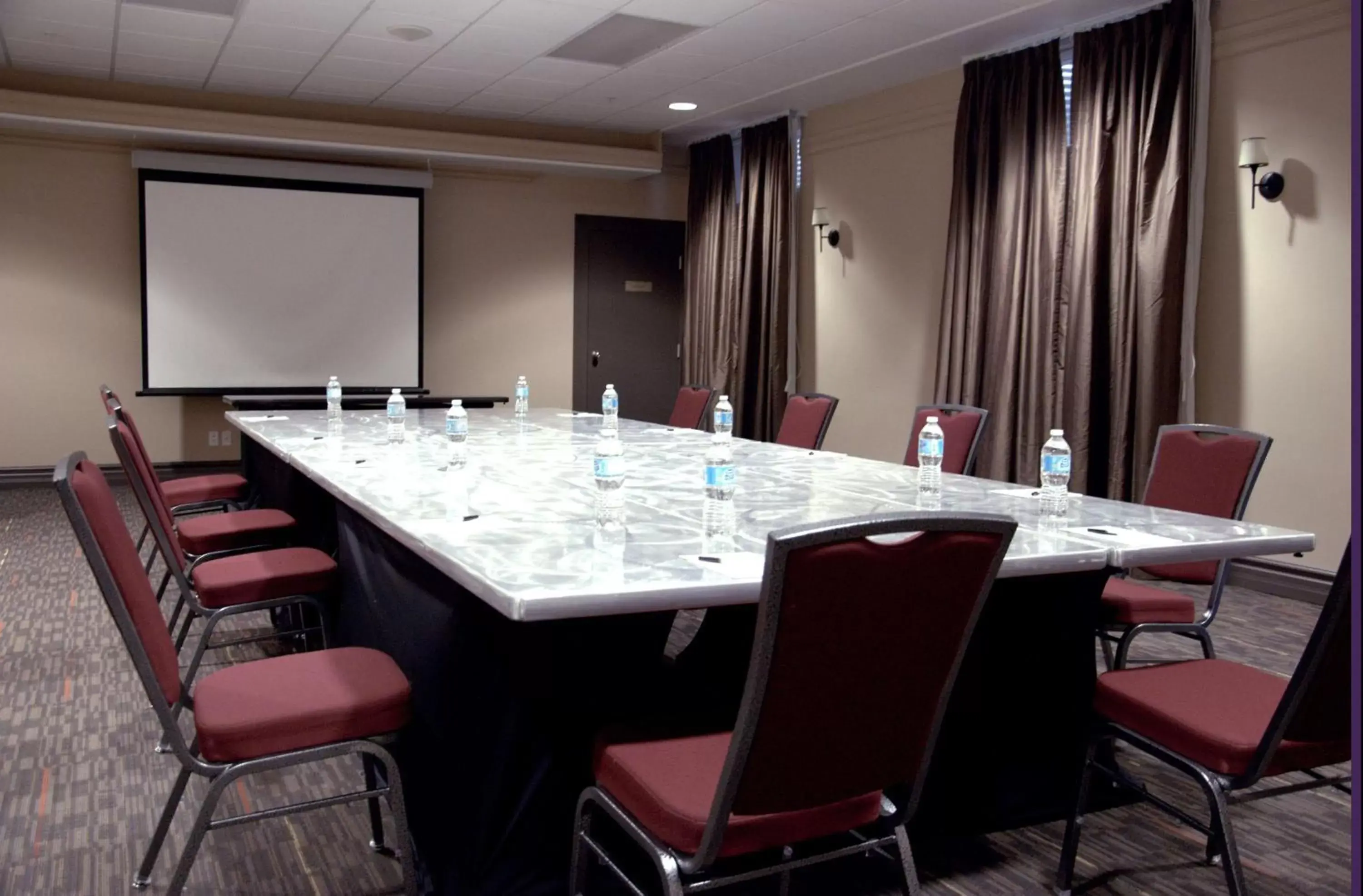 On site, Business Area/Conference Room in Radisson Hotel & Suites Fort McMurray