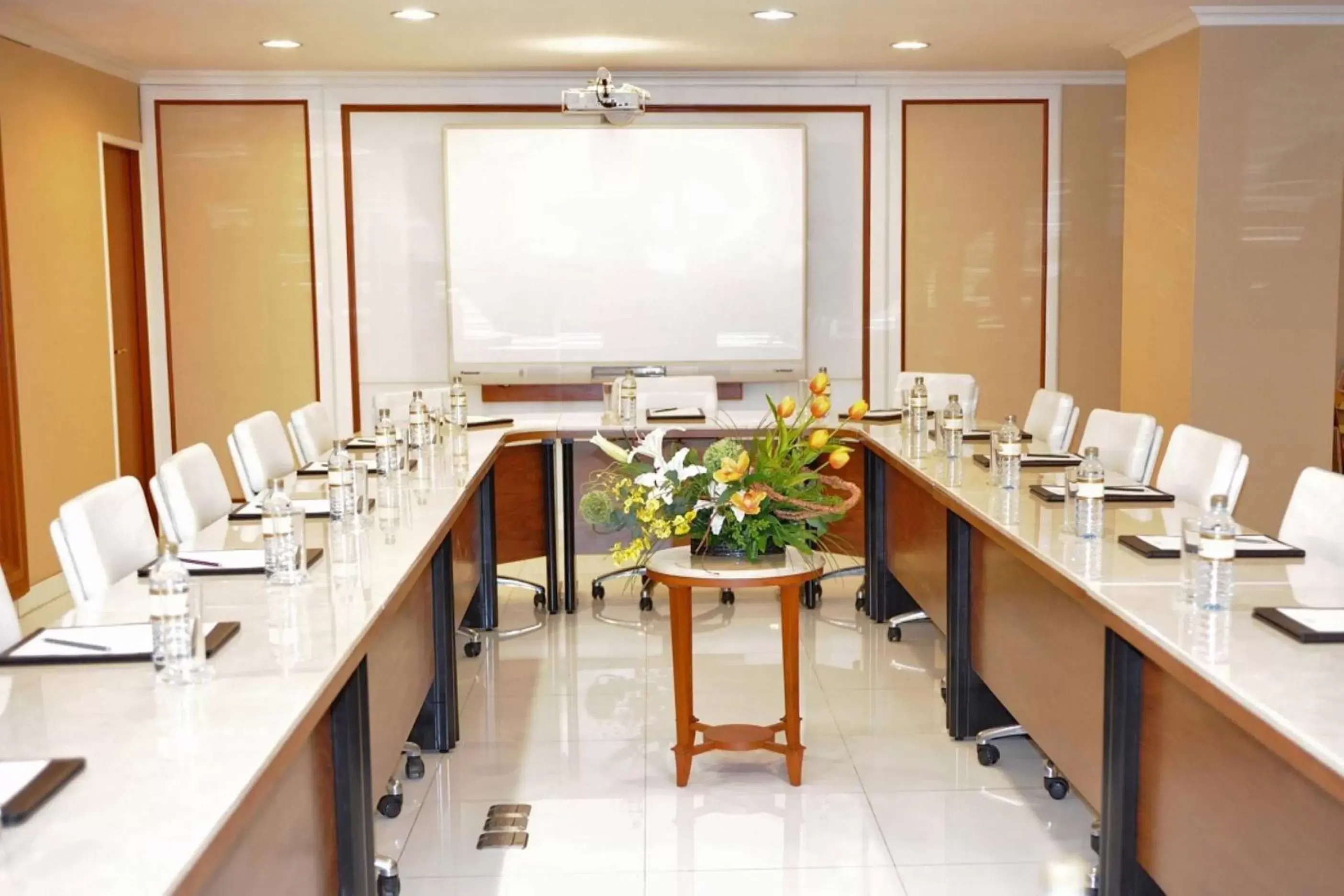 Meeting/conference room in Nasa Bangkok (SHA Plus)