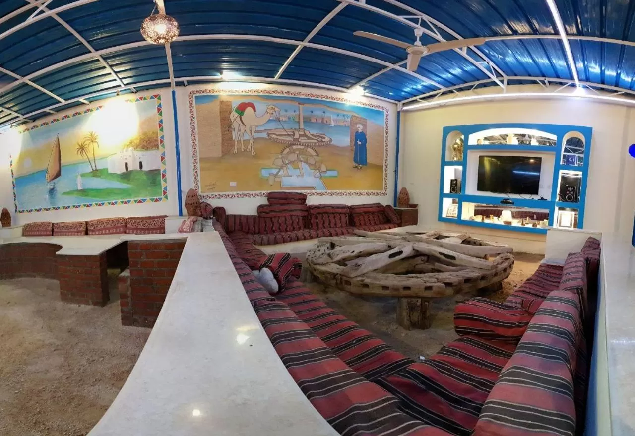 TV and multimedia in Al Baeirat Hotel