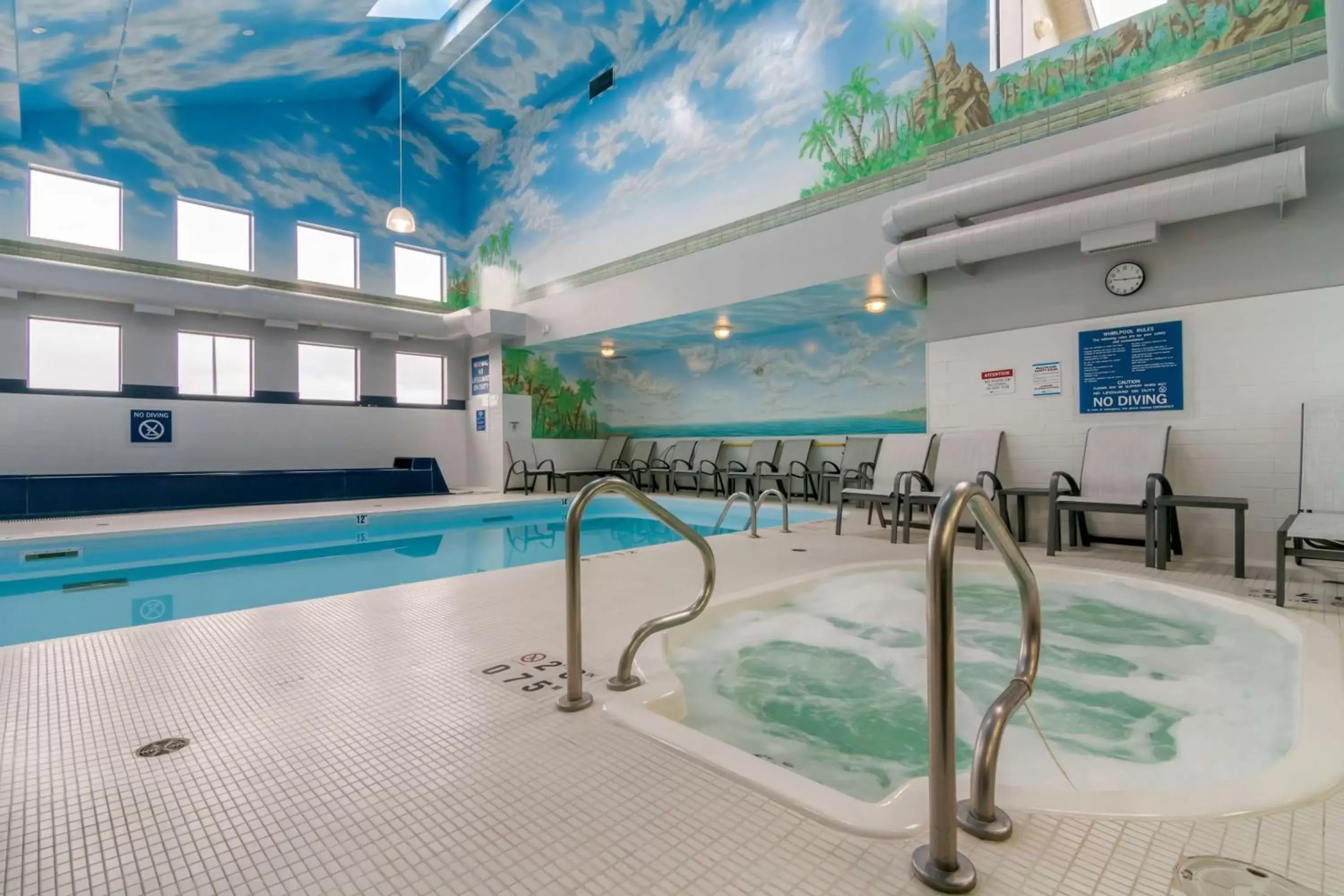 Pool view in Best Western Premier Aberdeen Kamloops Pool view in Best Western Premier Aberdeen Kamloops