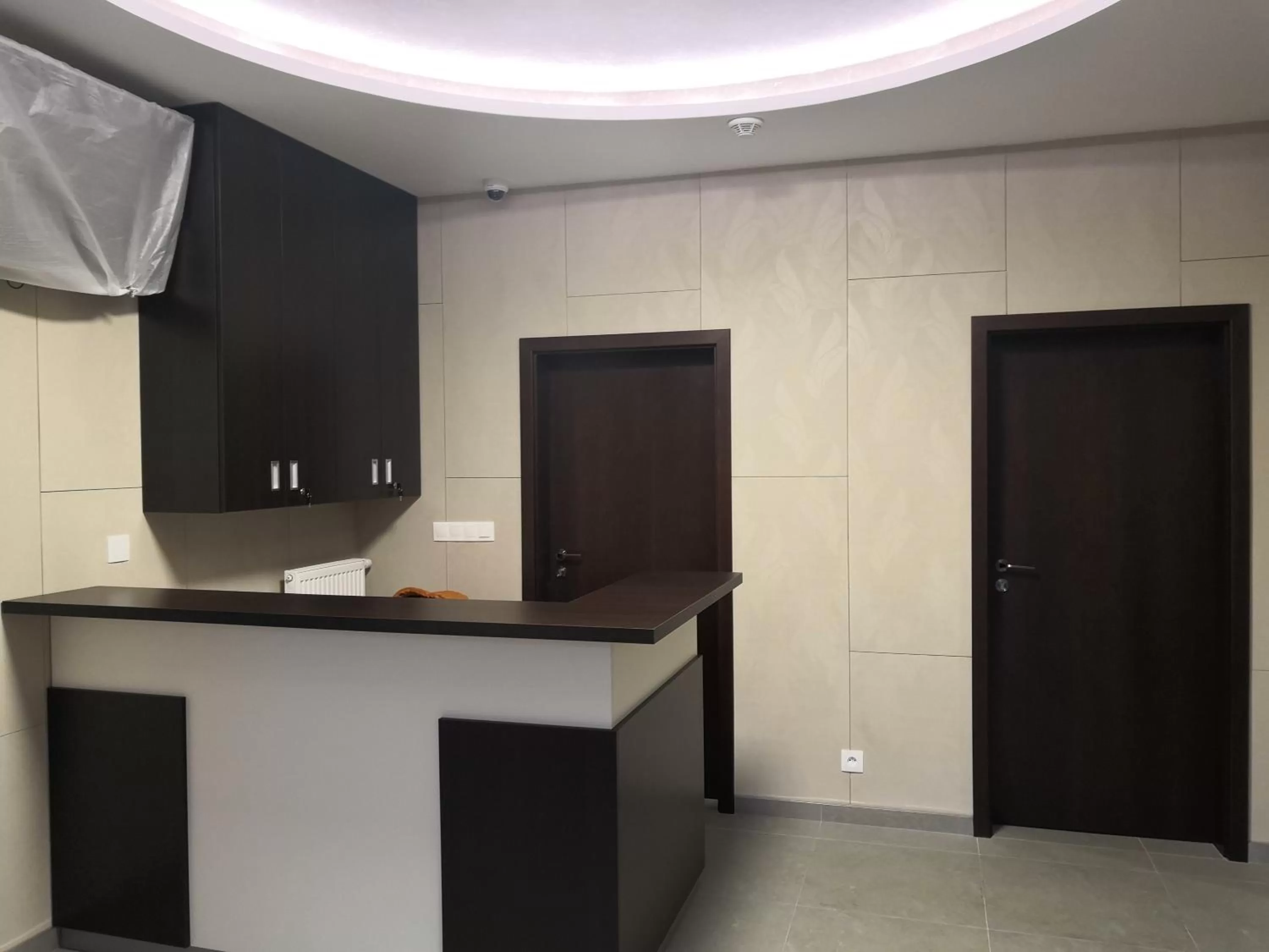 Sun-House Pension - ParkingFree Limited spaces-