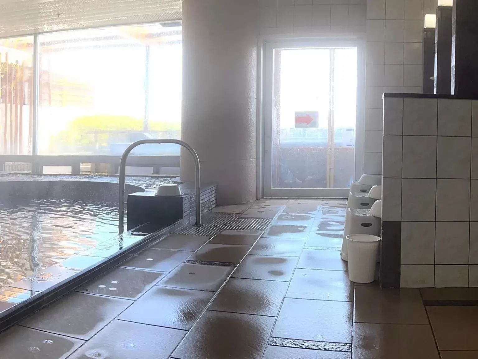 Hot Spring Bath in Mikawawan Resort Linx