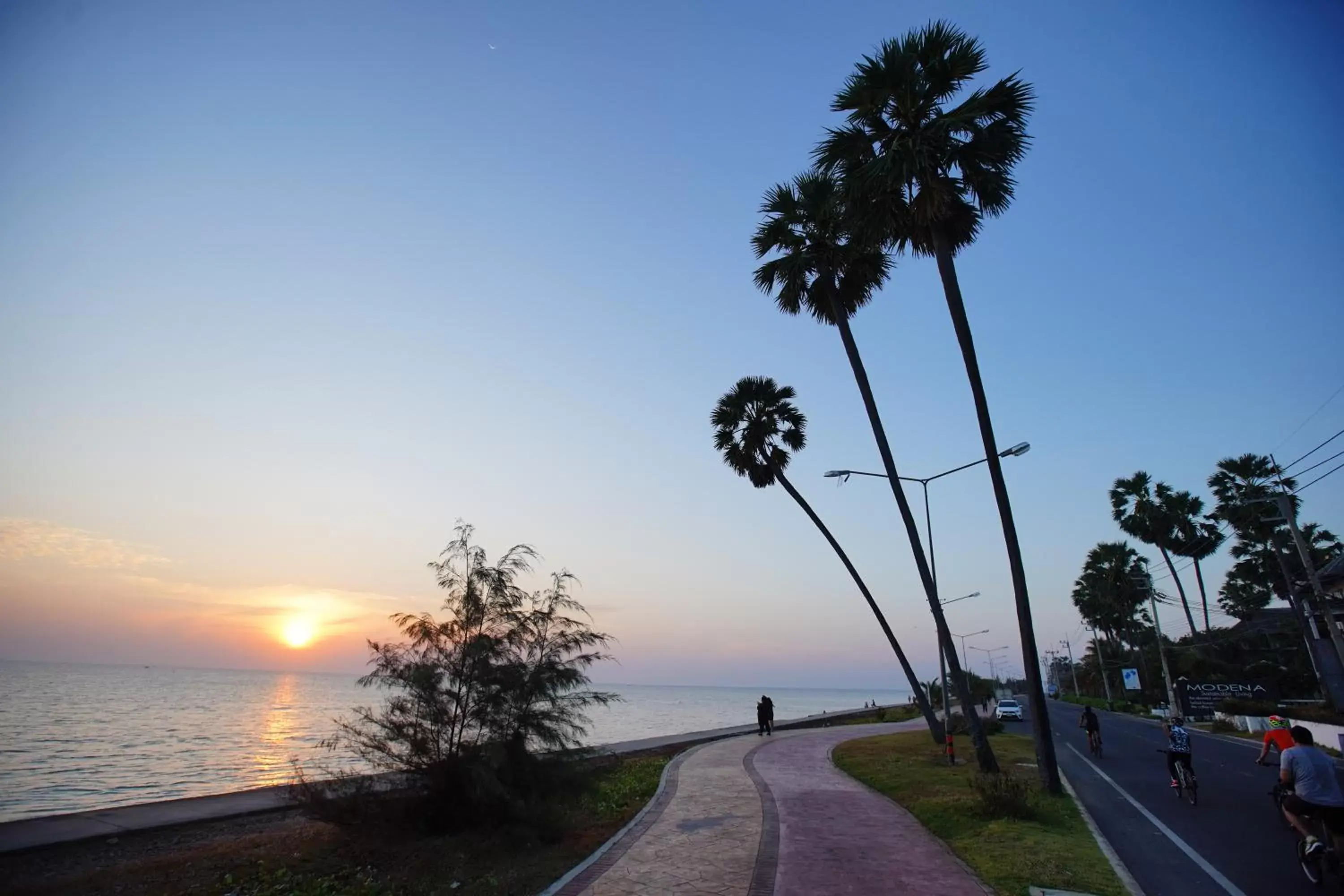 Natural landscape, Sunrise/Sunset in Tanaosri Resort