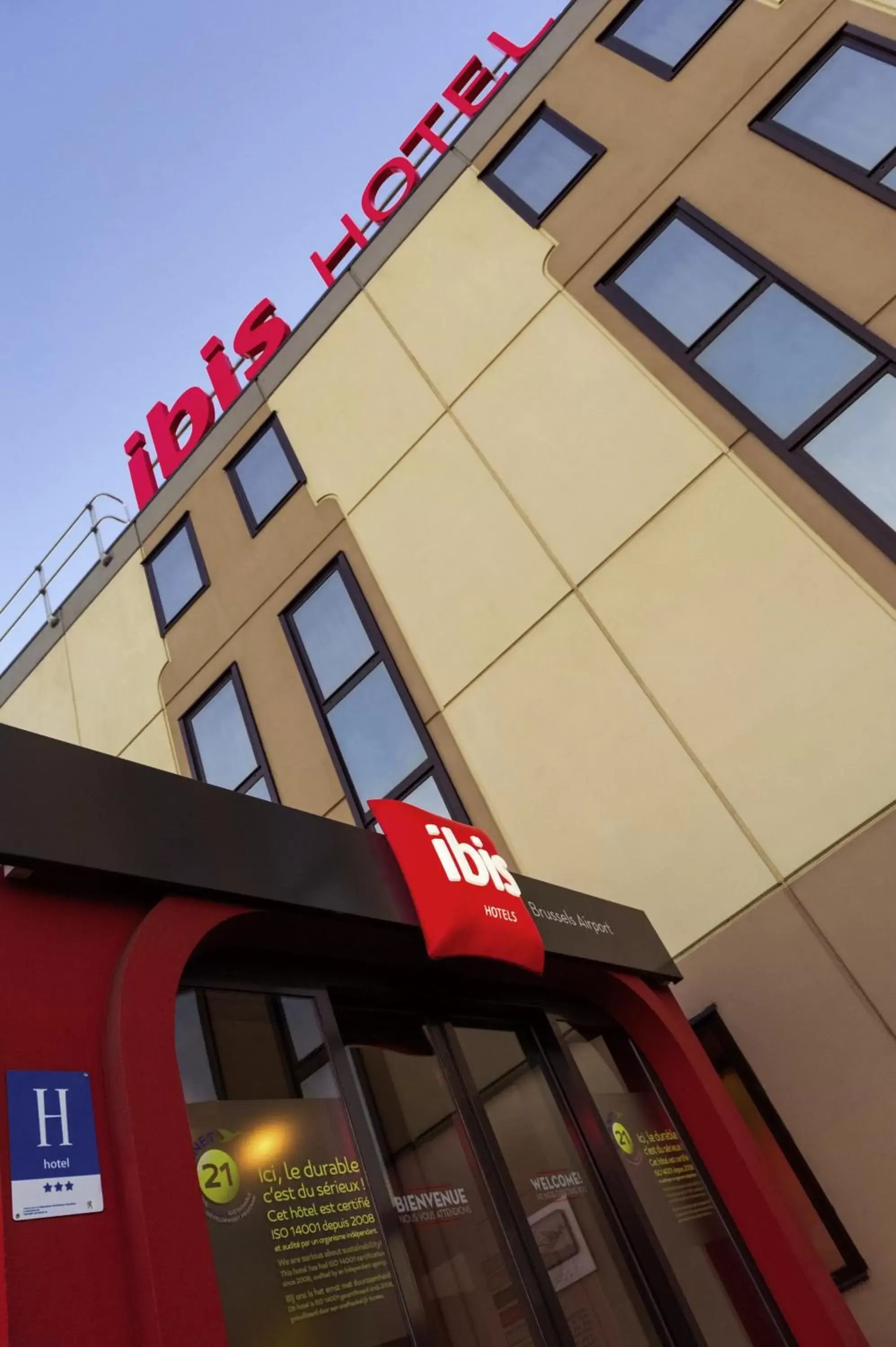 Facade/entrance, Property Building in ibis Hotel Brussels Airport