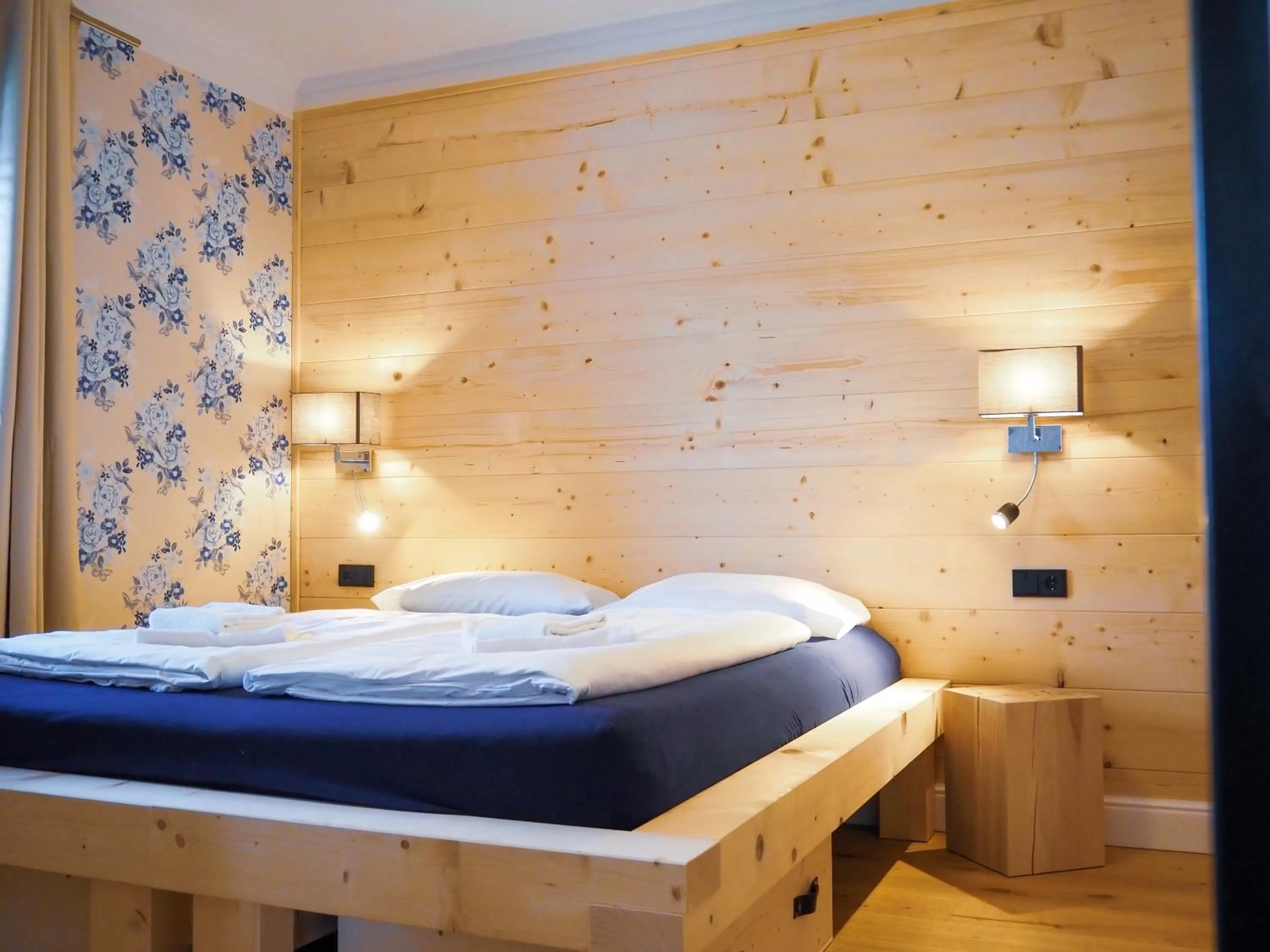Bedroom, Bed in Sauna & Whirlpool - ALPENLIEBE APARTments