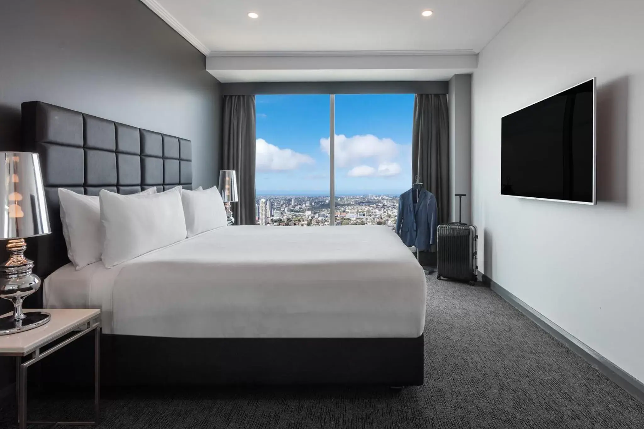 Bed, Mountain View in Meriton Suites World Tower, Sydney
