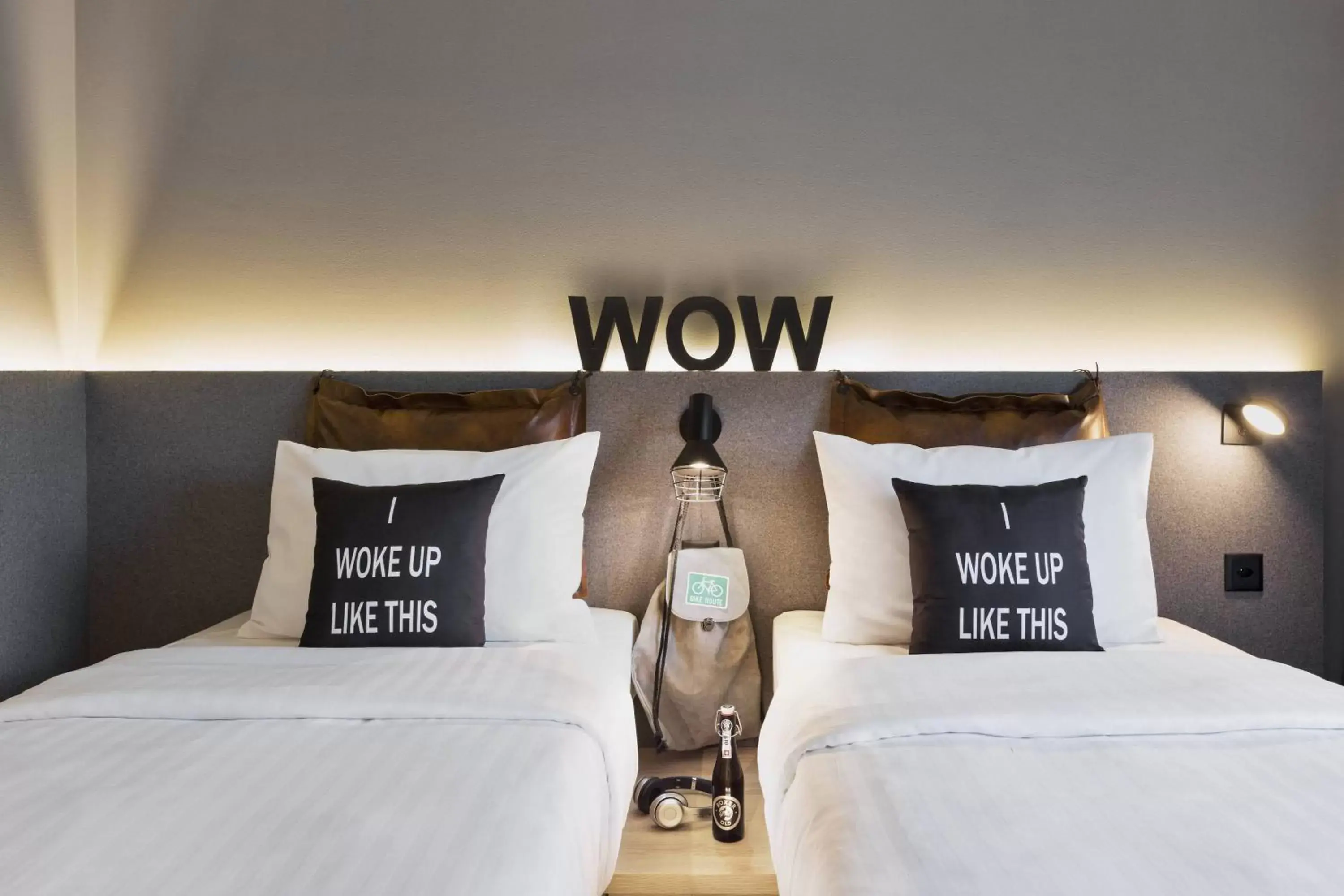 Photo of the whole room, Bed in Moxy Lausanne City