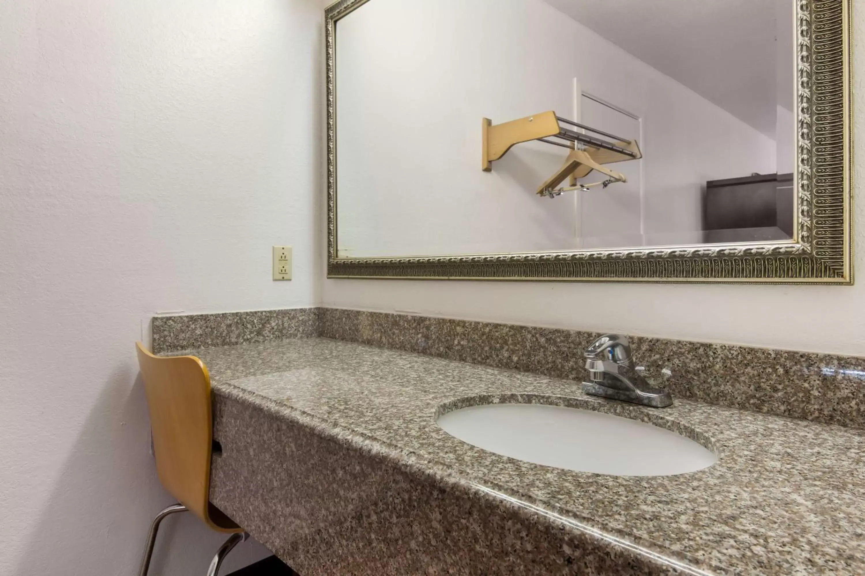 Bathroom in Motel 6-Atlanta, TX
