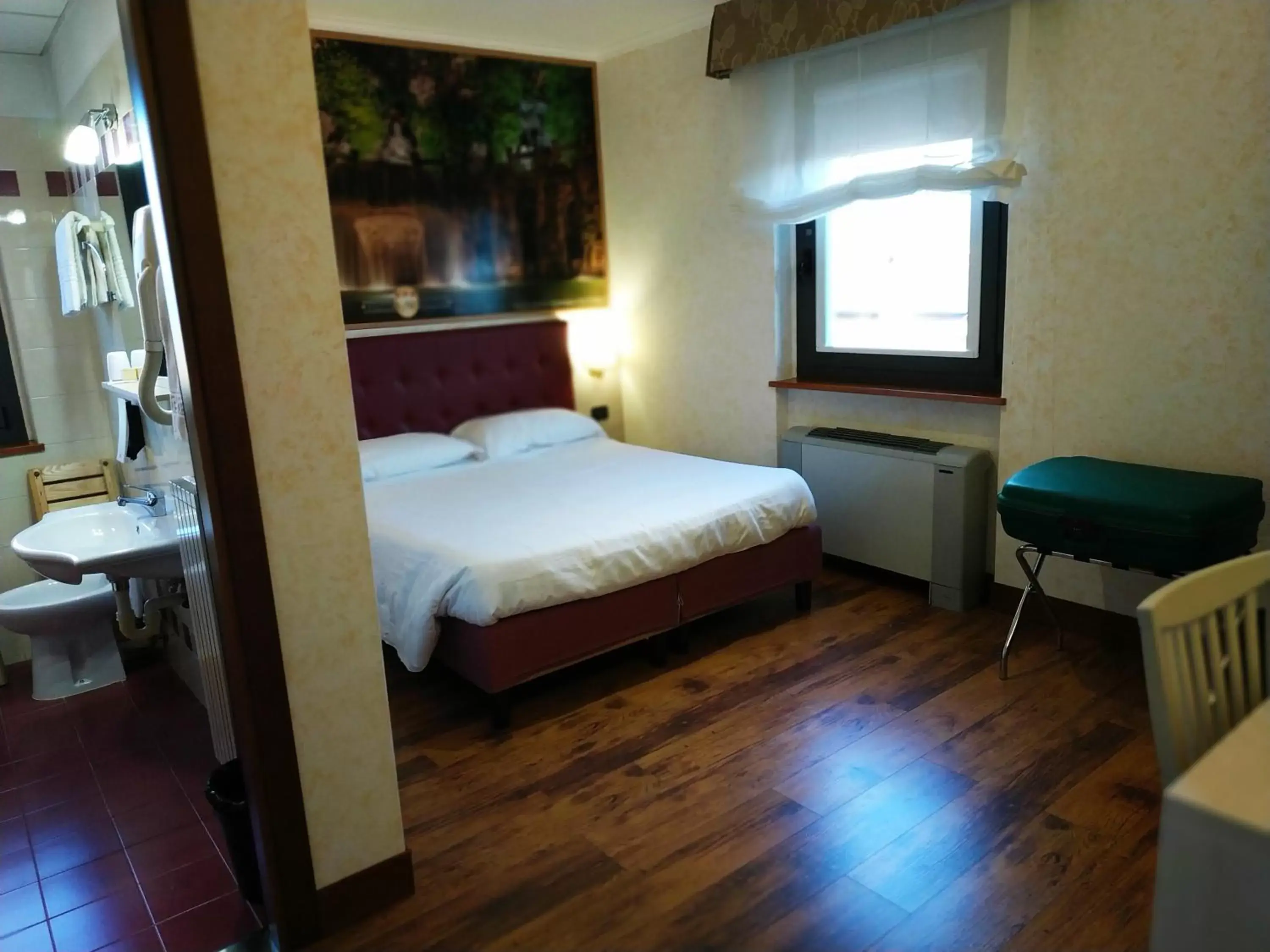 Photo of the whole room, Bed in Hotel Aurora Photo of the whole room, Bed in Hotel Aurora