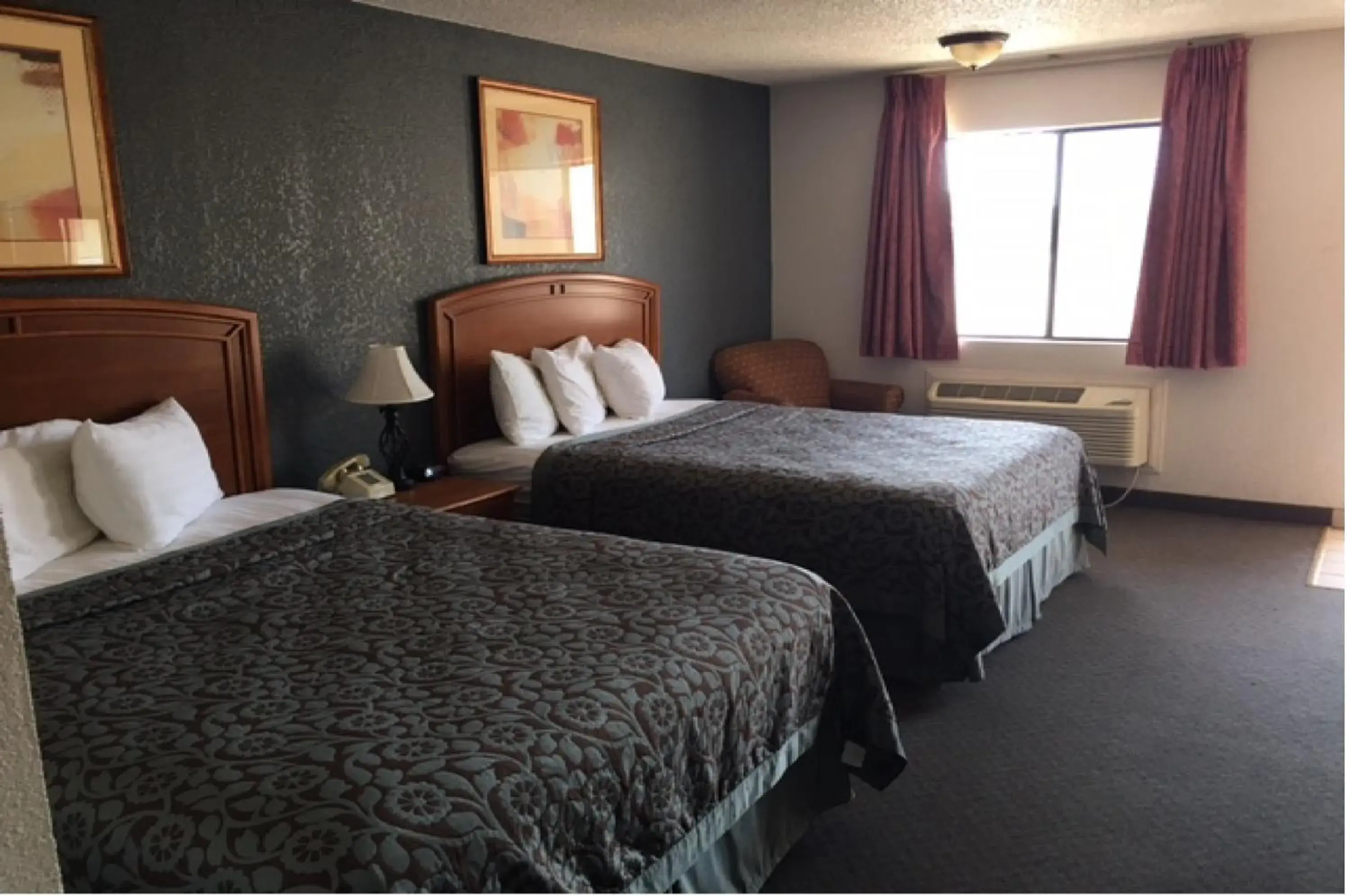 Bedroom, Bed in Hebbronville Executive Inn