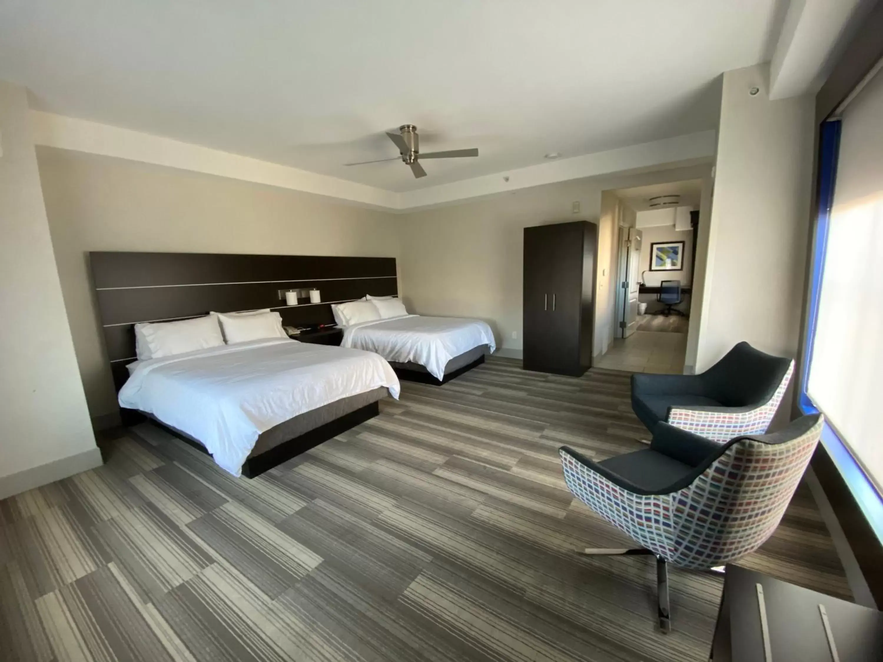 Photo of the whole room, Bed in Holiday Inn Express Hotel & Suites El Dorado Hills, an IHG Hotel