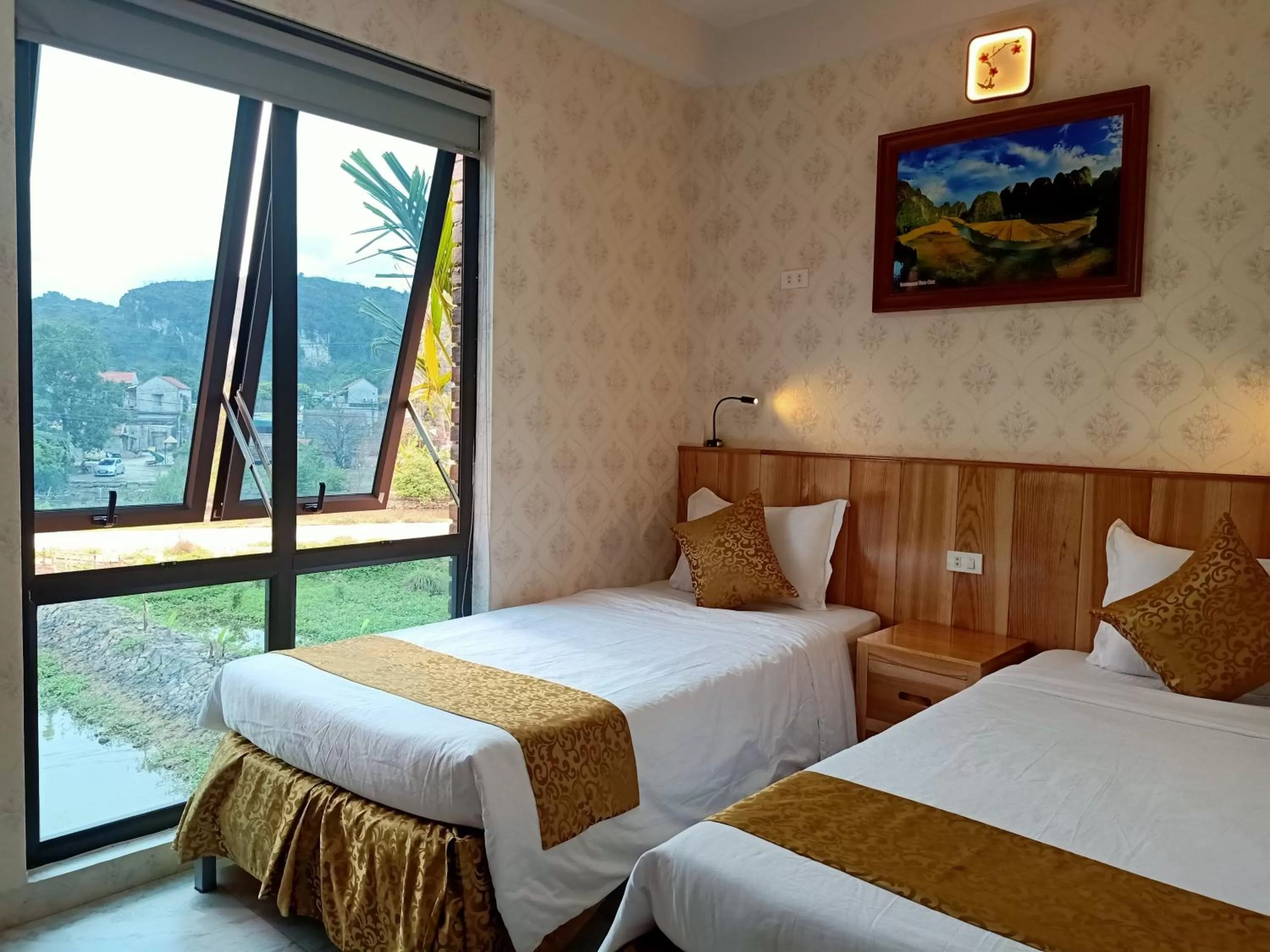 Bedroom, Bed in Cozynibi Hotel