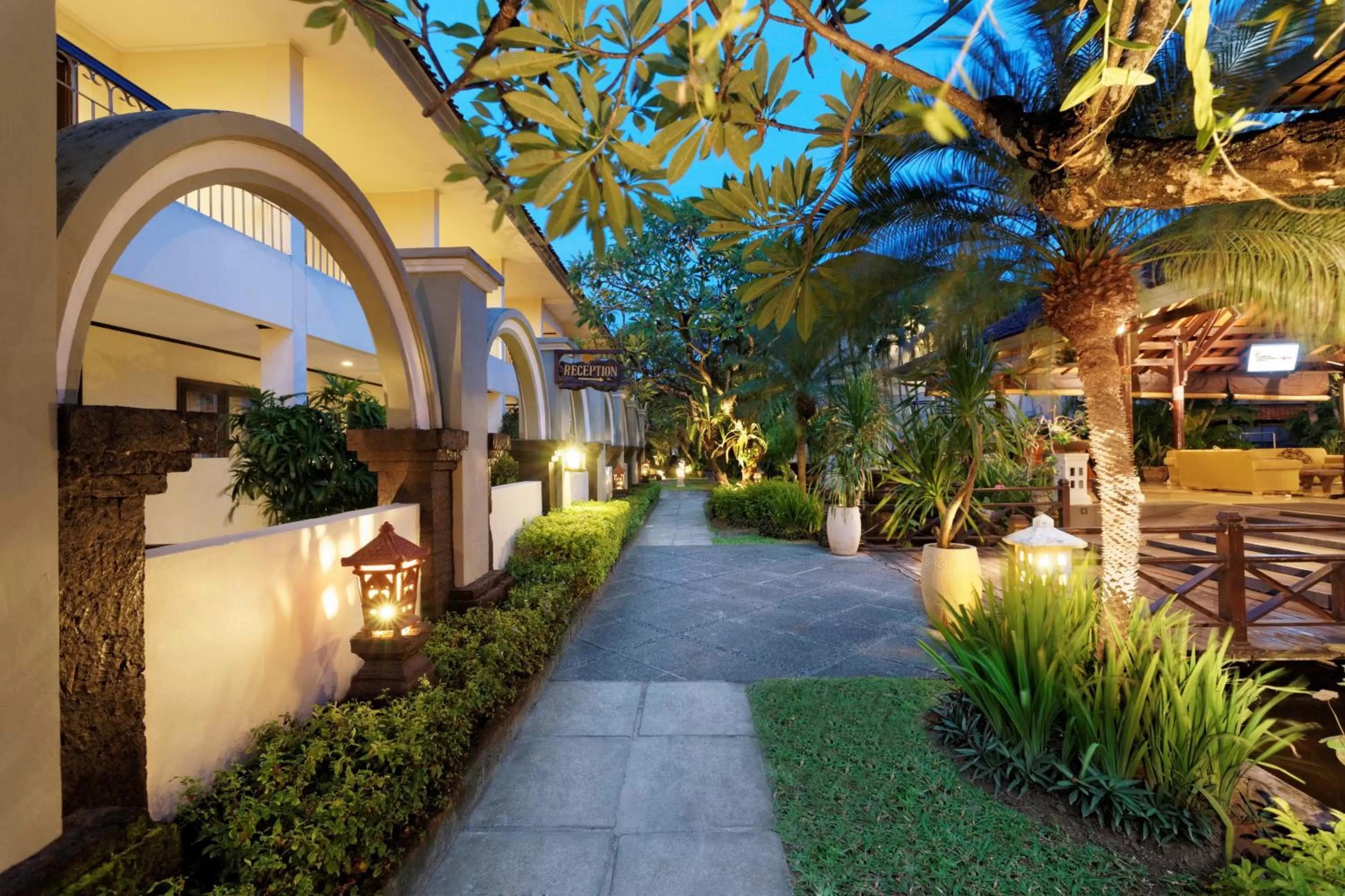 Garden in Legian Paradiso Hotel