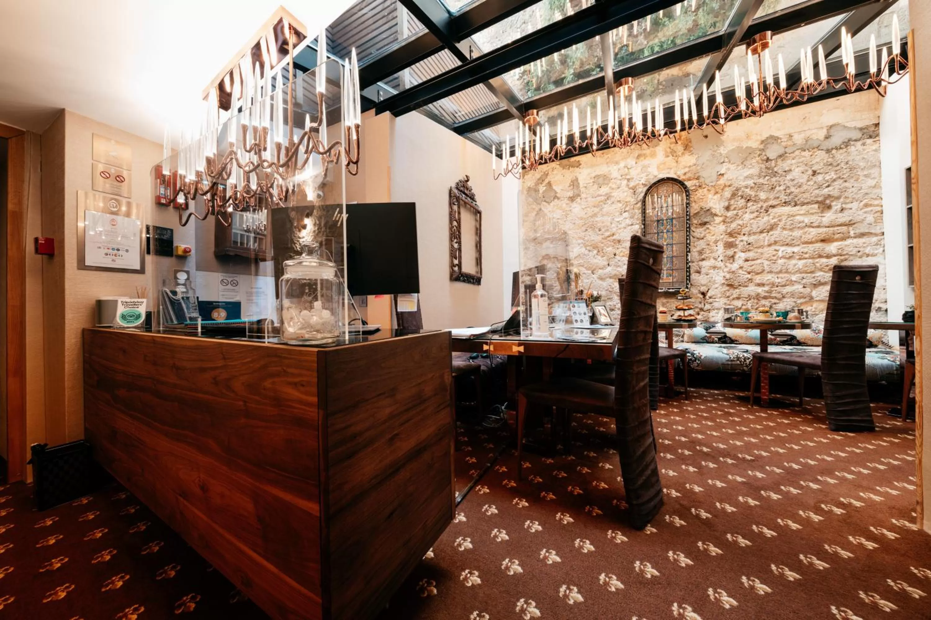 Lobby or reception in Le Temple De Jeanne