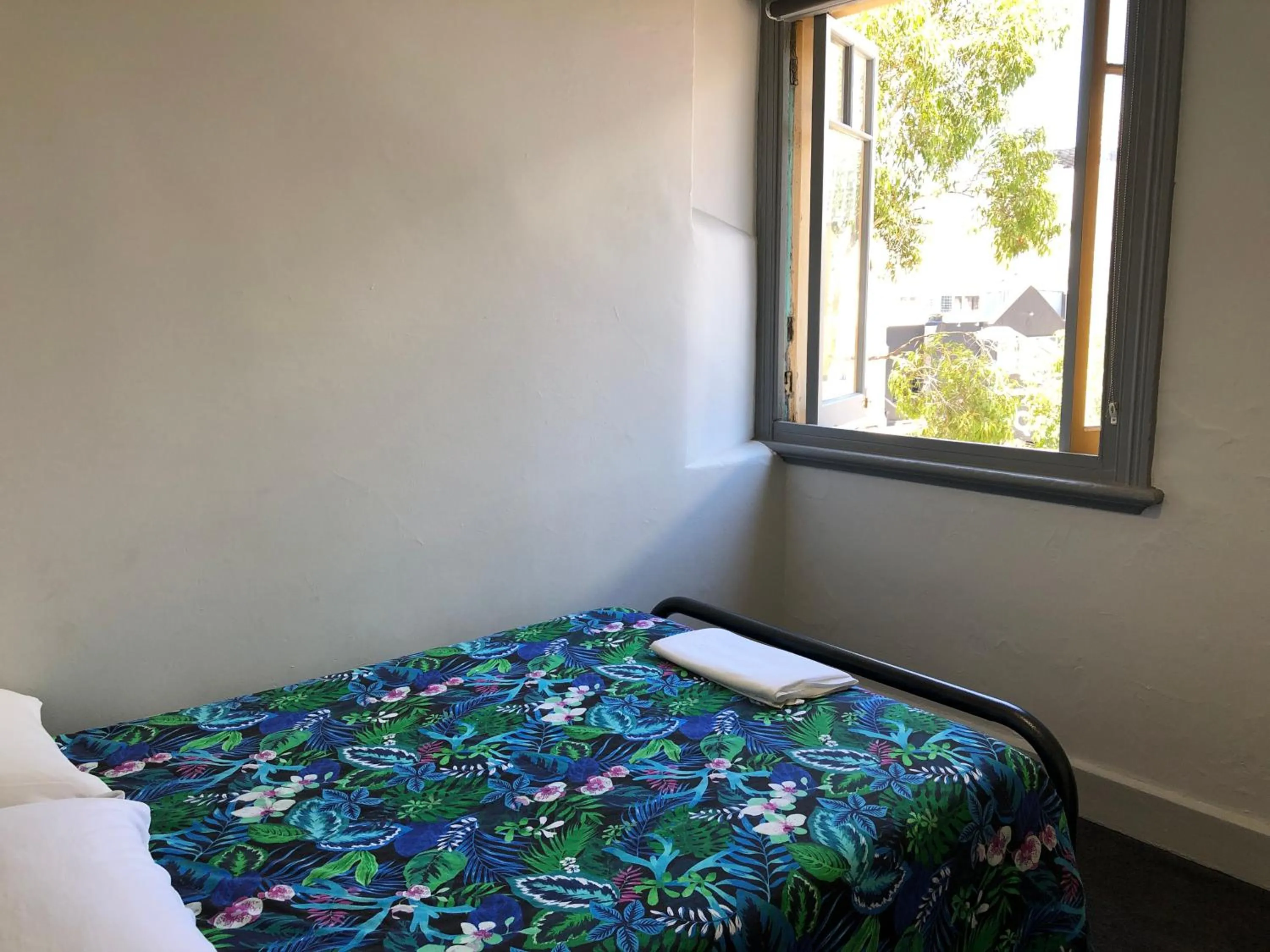 Bedroom, Bed in Britannia on William