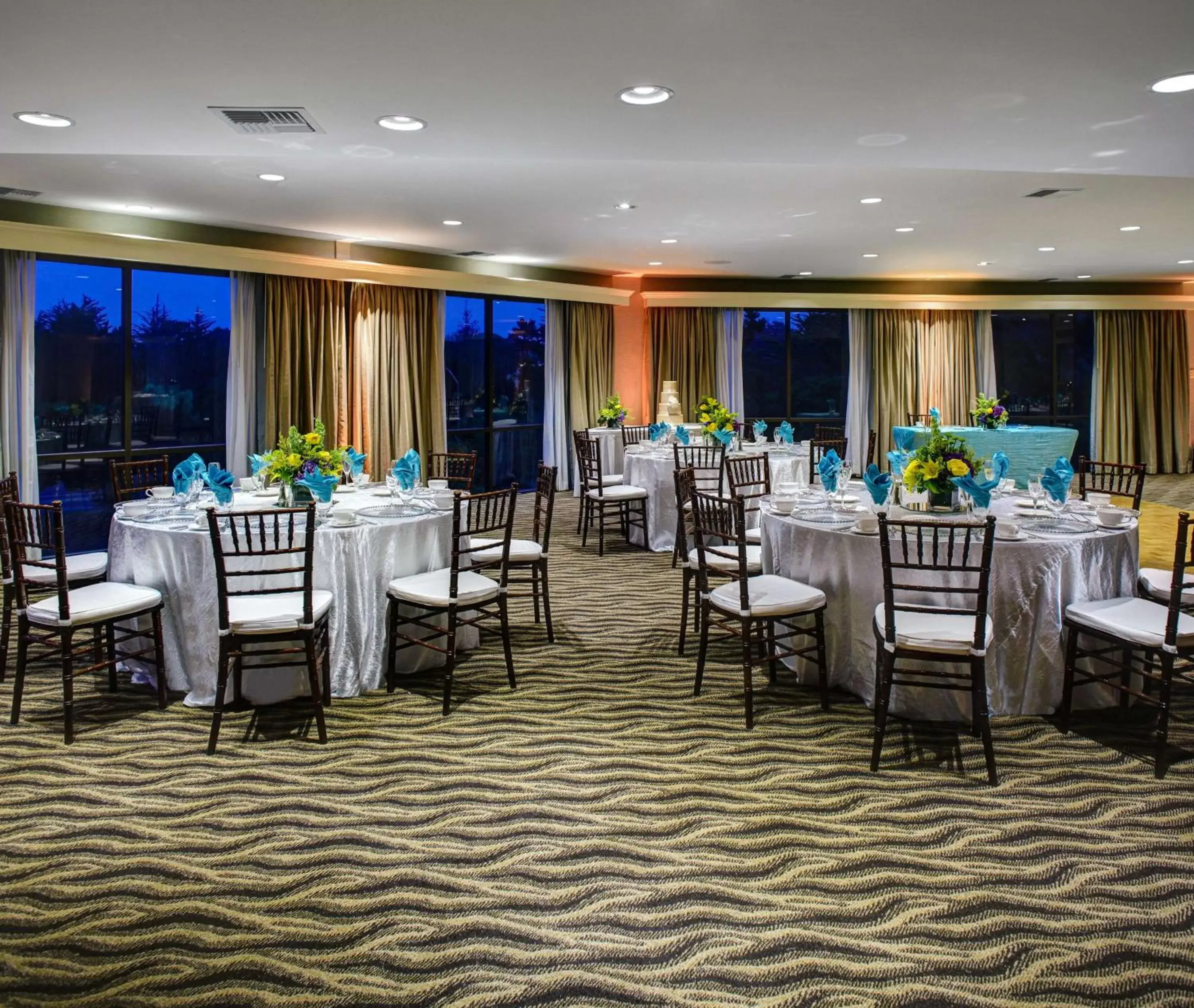 Meeting/conference room, Restaurant/Places to Eat in Hilton Garden Inn Monterey