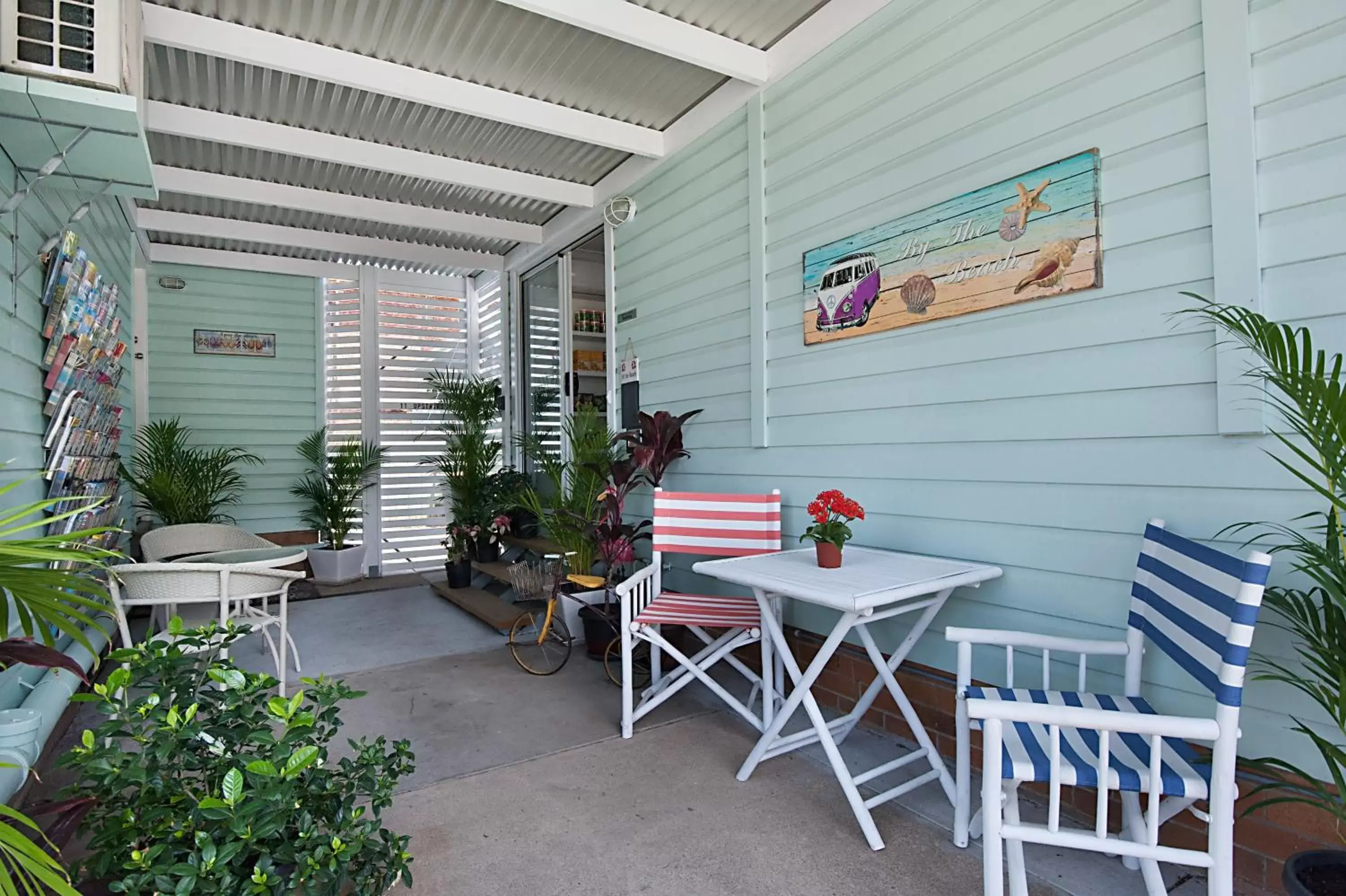 Facade/entrance in La Costa Beachside Motel