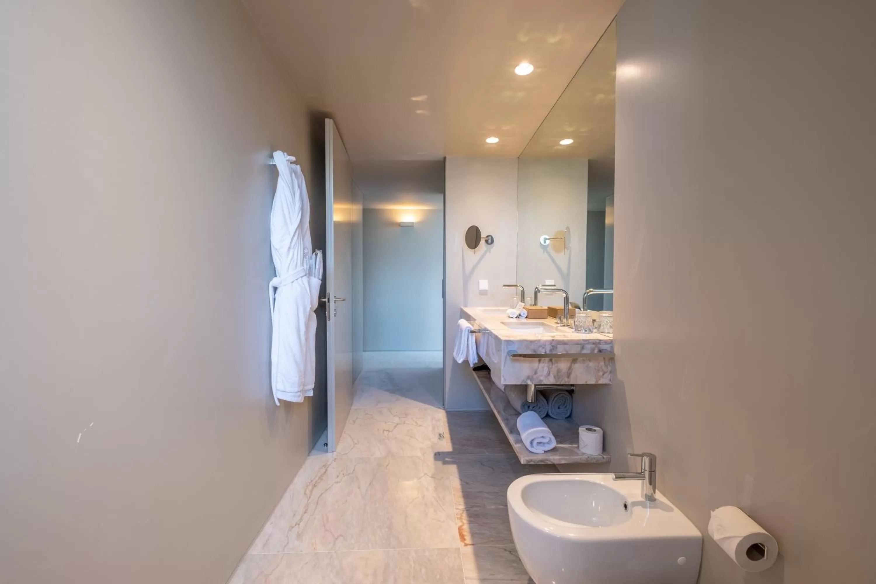 Toilet in Octant Douro