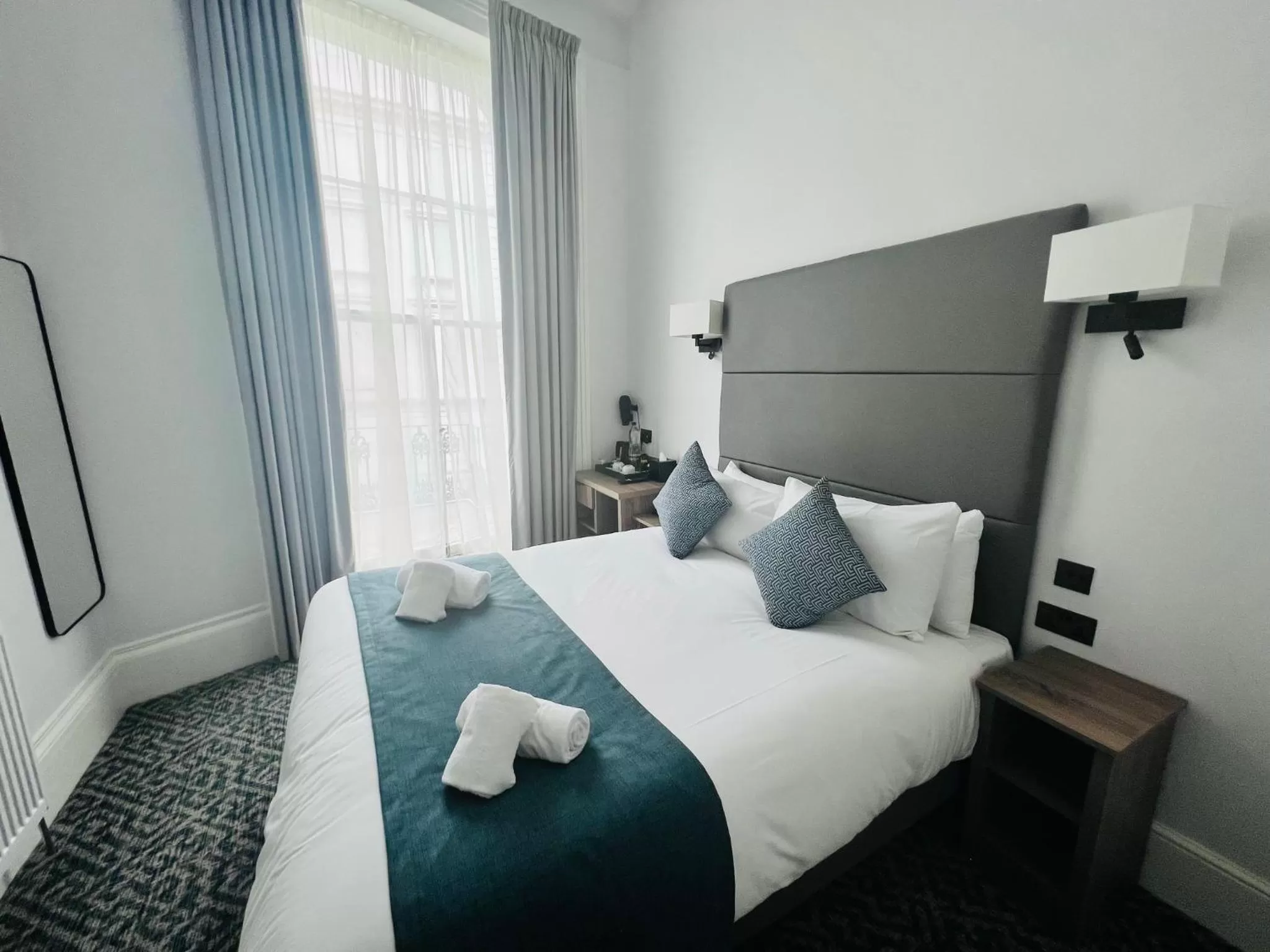 Bed in The J Hyde Park - A Park Avenue Hotel