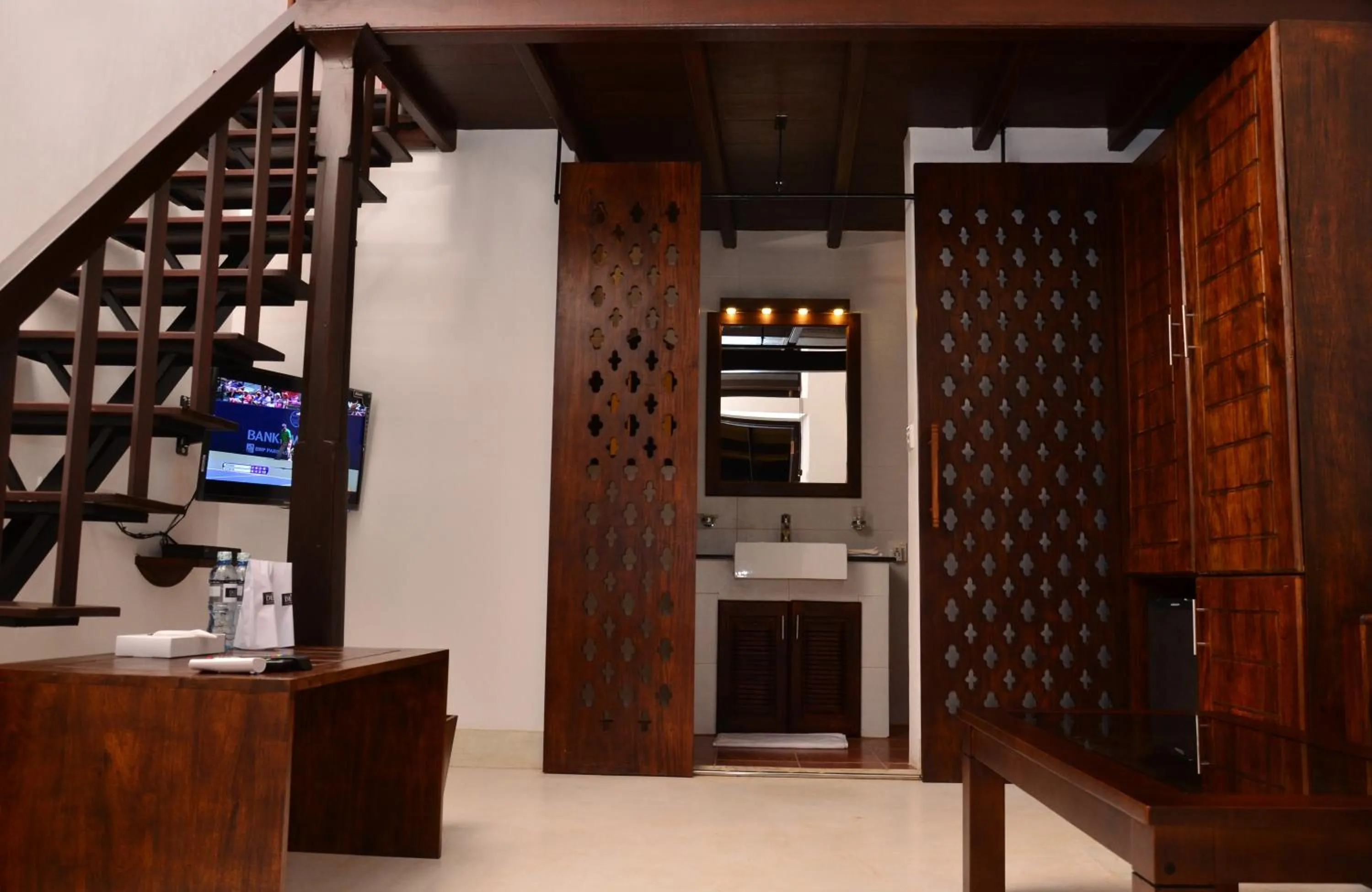 TV and multimedia in 56 by Deco - Galle Fort