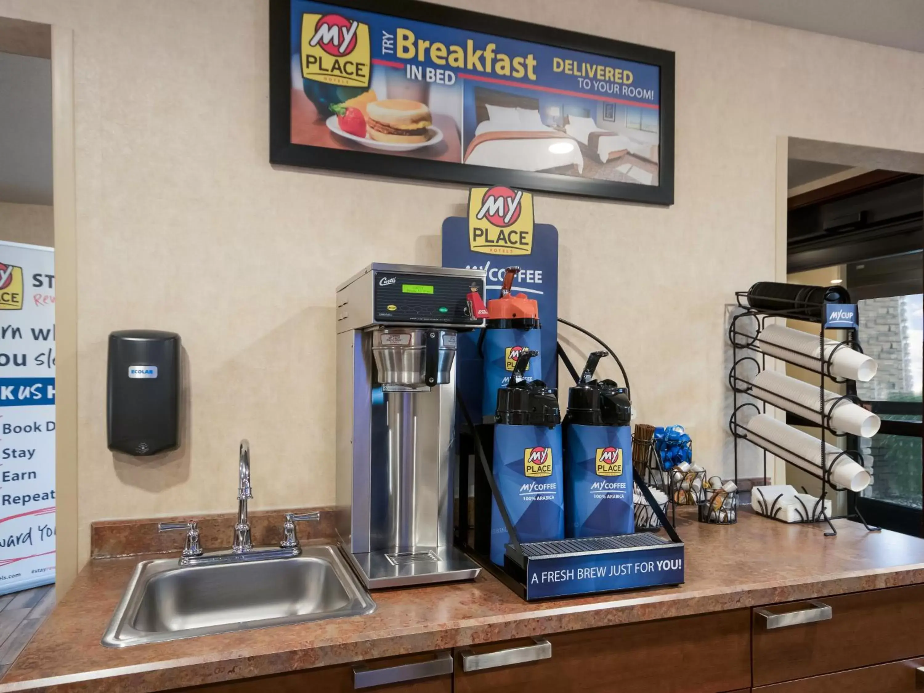 Coffee/tea facilities in My Place Hotel-Bozeman, MT