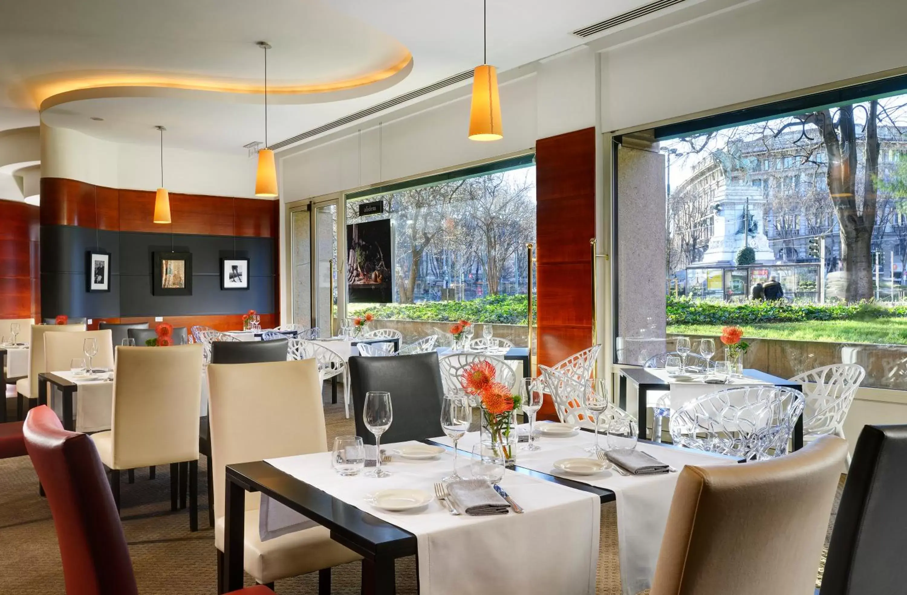 Restaurant/Places to Eat in UNAHOTELS Cusani Milano