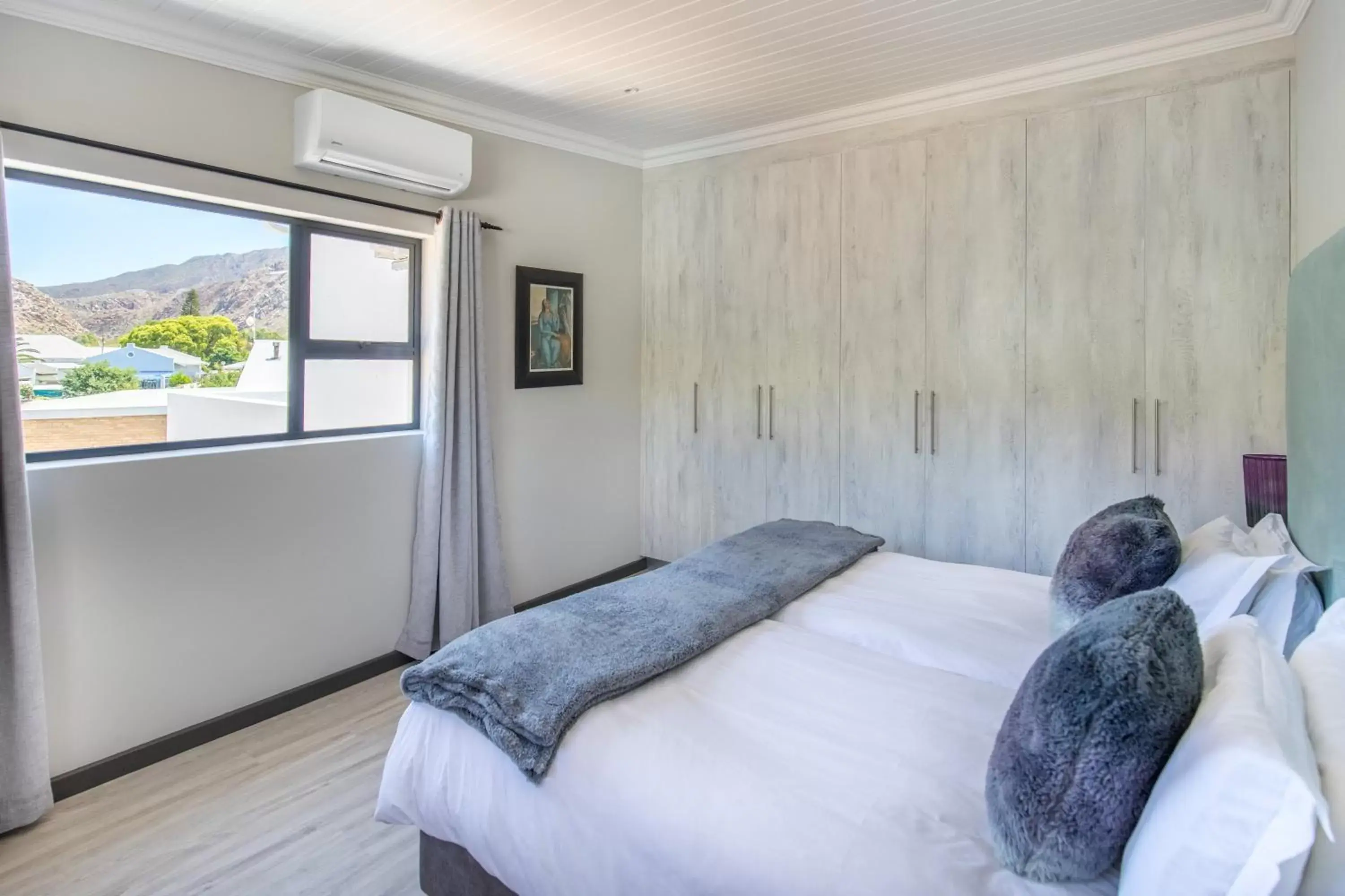 Bedroom, Bed in Mimosa Lodge Bedroom, Bed in Mimosa Lodge