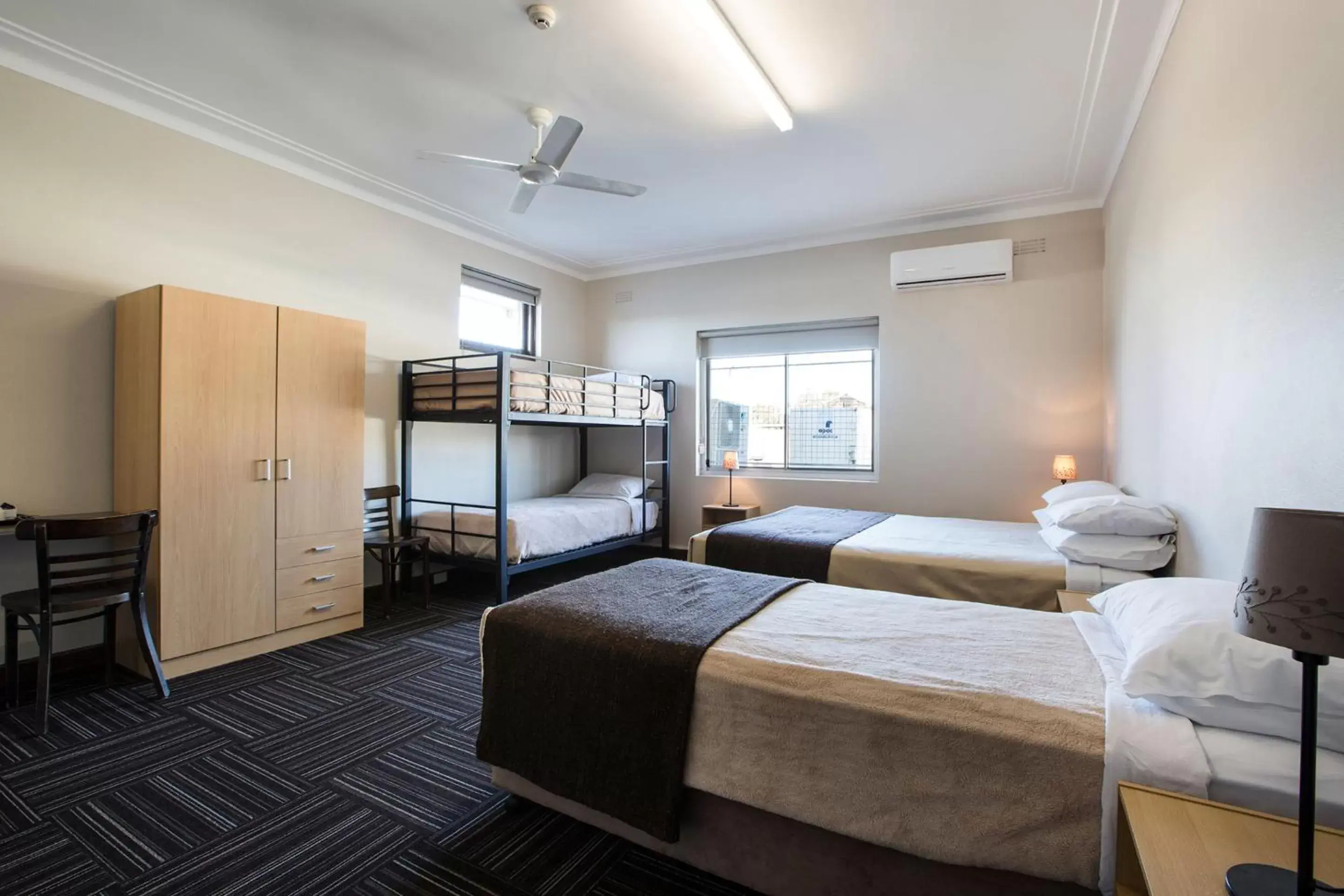 Photo of the whole room in Toongabbie Hotel