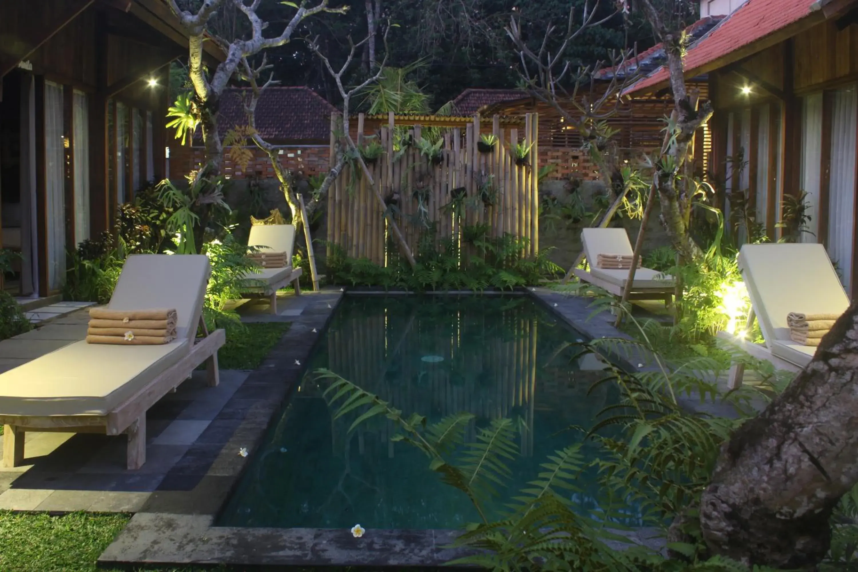 Swimming Pool in Umaya Villa Ubud