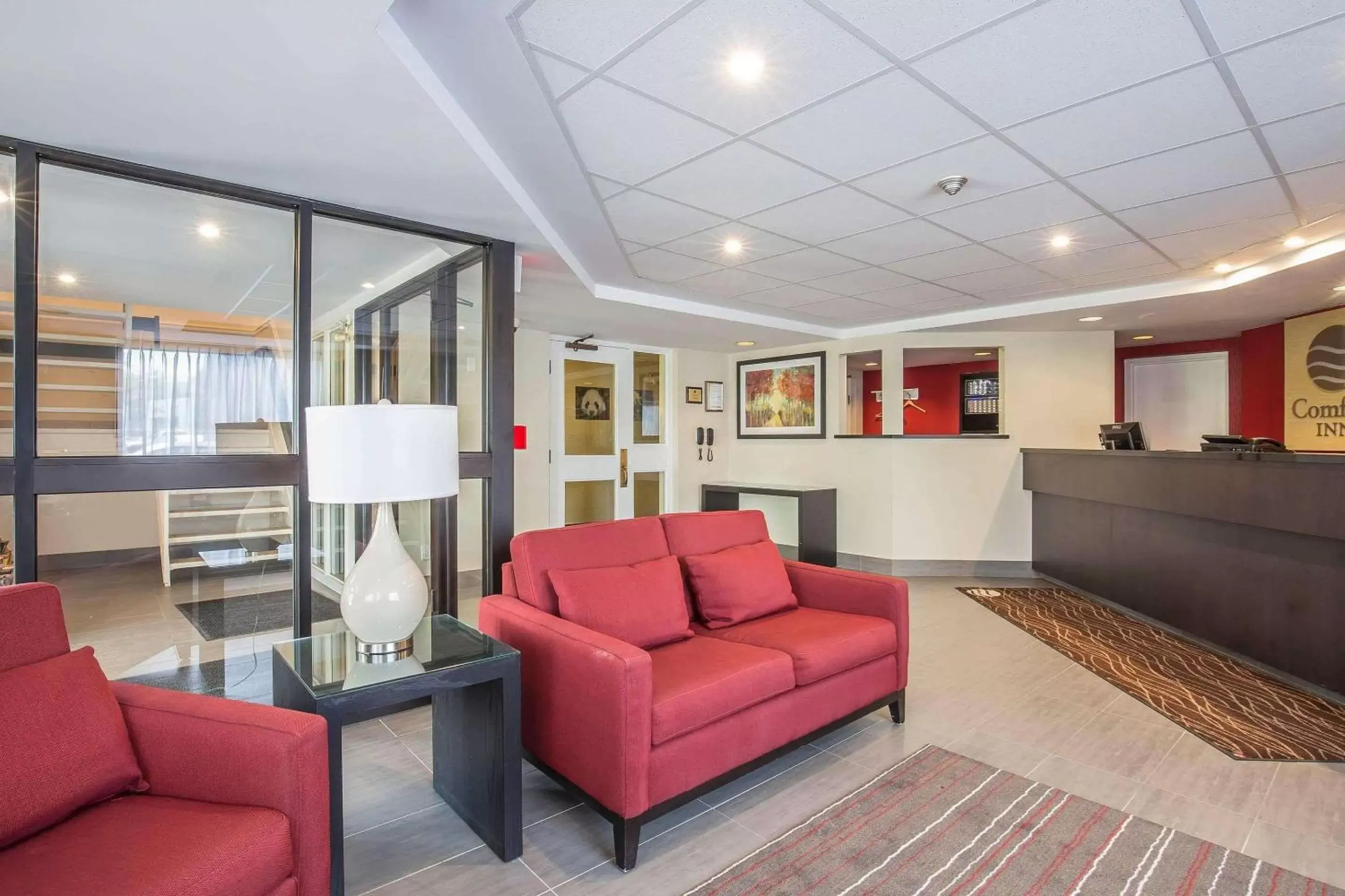 Lobby or reception in Comfort Inn Pickering