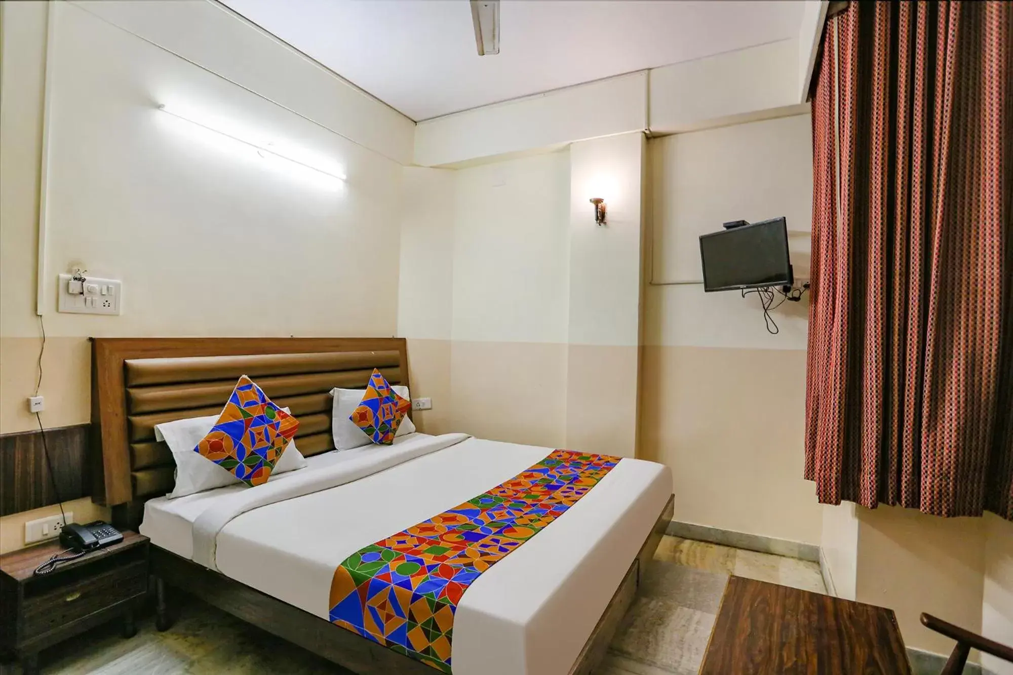 Deluxe Room - single occupancy in FabHotel Ashoka Inn Deluxe Room - single occupancy in FabHotel Ashoka Inn