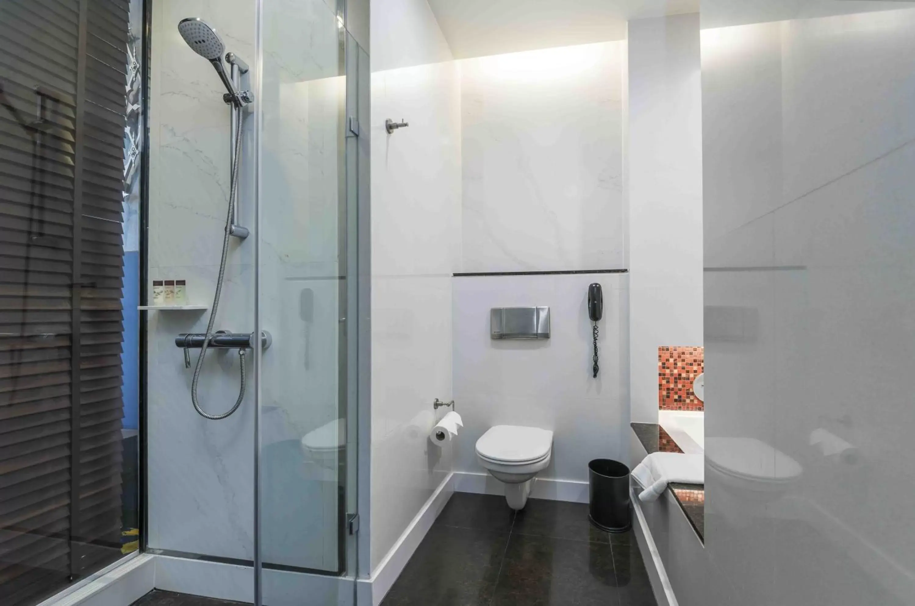 Shower, Bathroom in Chatrium Hotel Riverside Bangkok