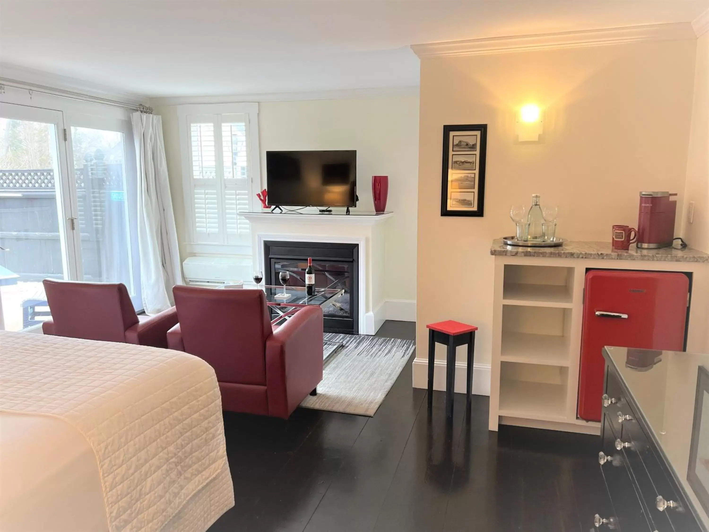 Bedroom, Seating Area in The Platinum Pebble Boutique Inn - Adults Only Property