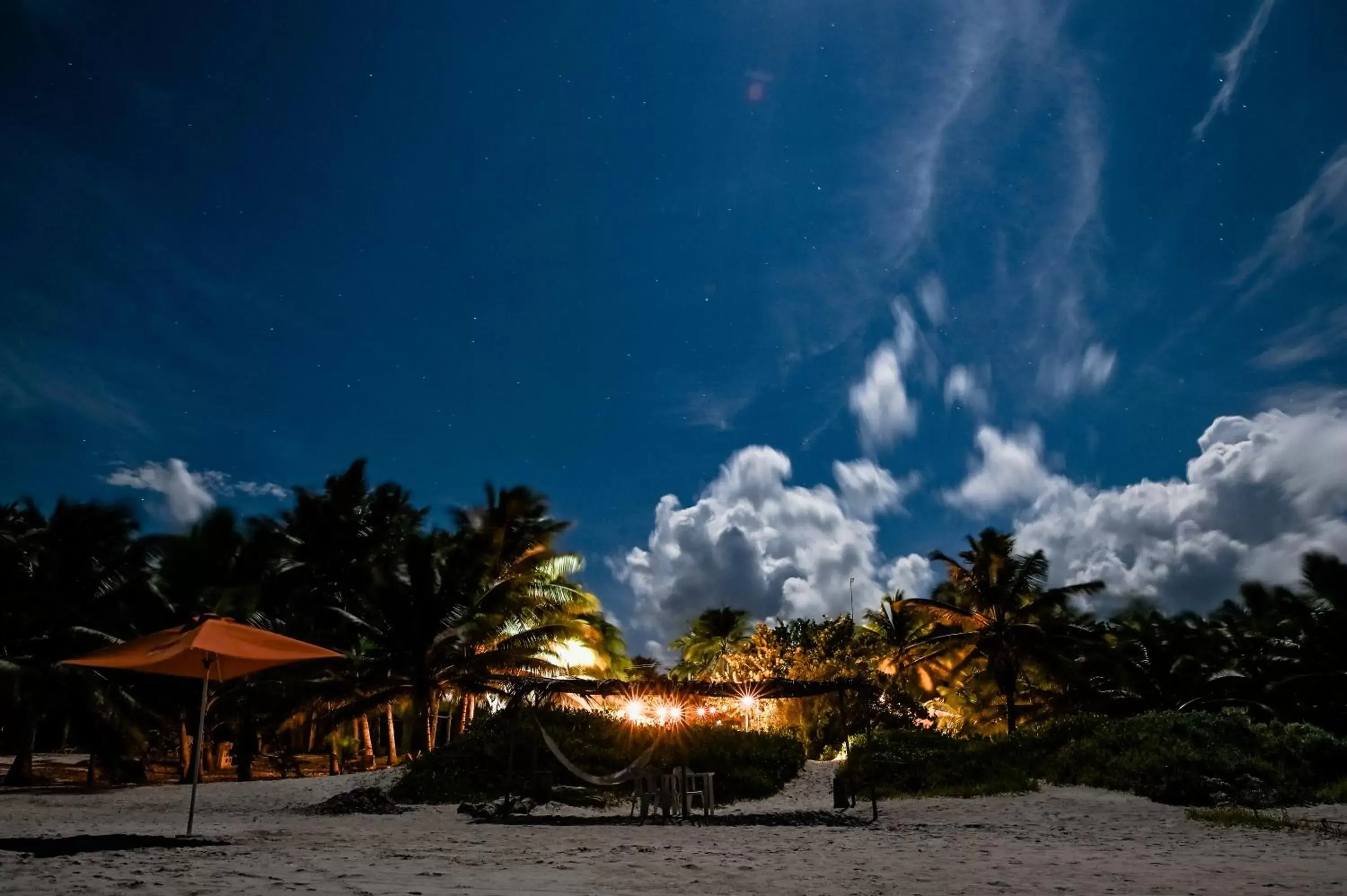 Casa Mate BeachFront Cabañas El Cuyo