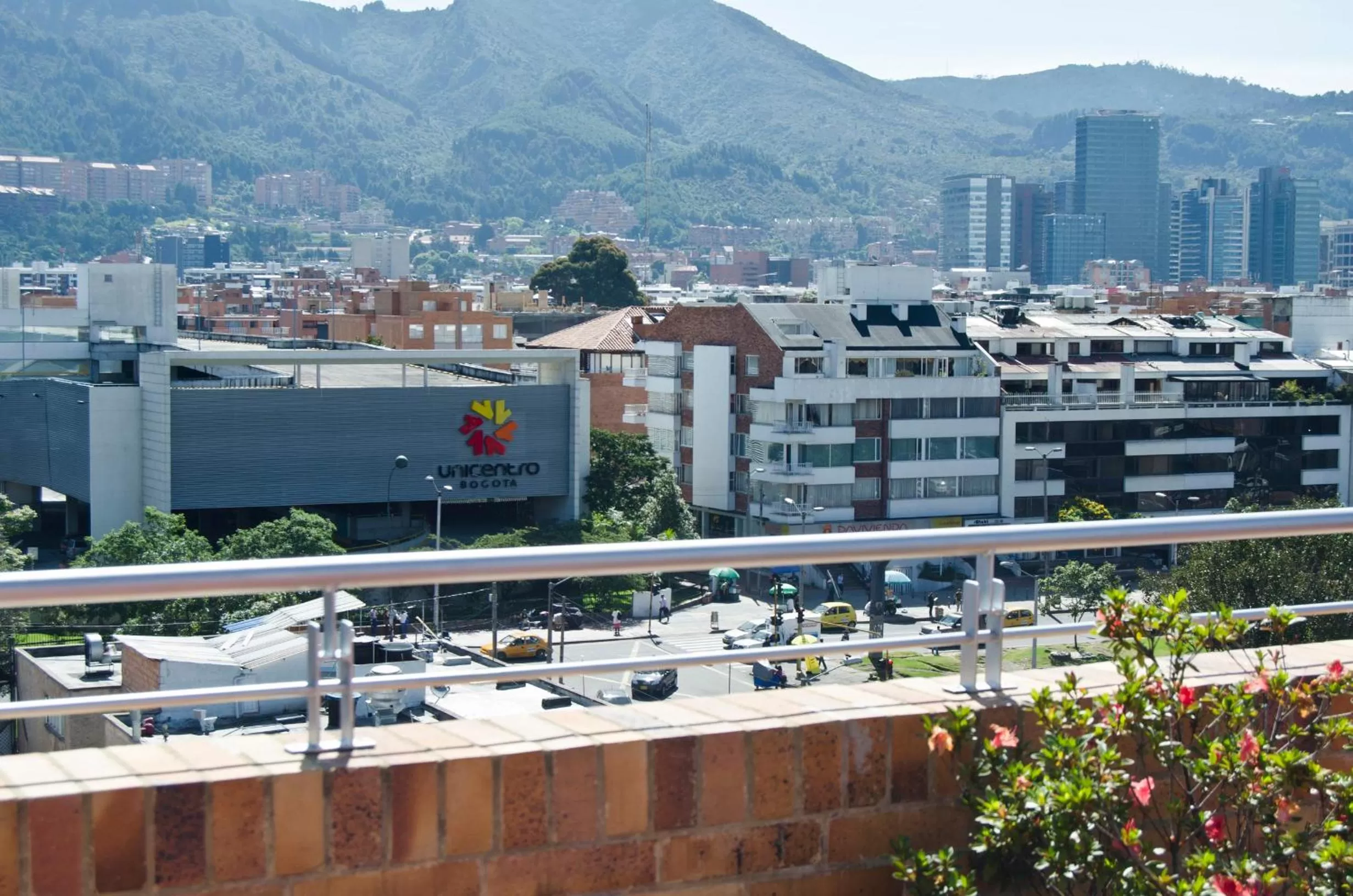 Bird's eye view in 122 Plaza Apartahotel