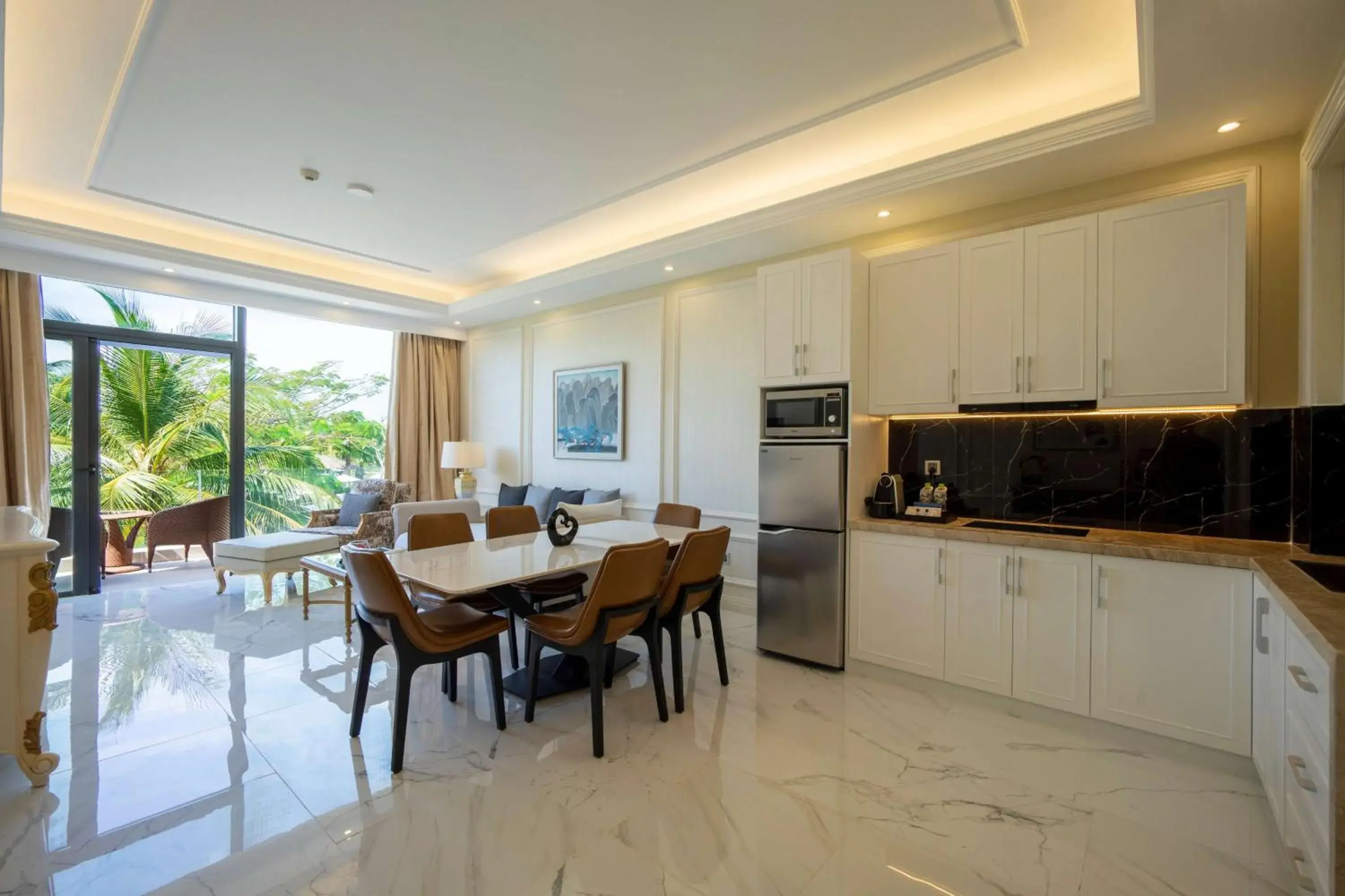 Photo of the whole room, Kitchen/Kitchenette in Radisson Blu Resort Phu Quoc