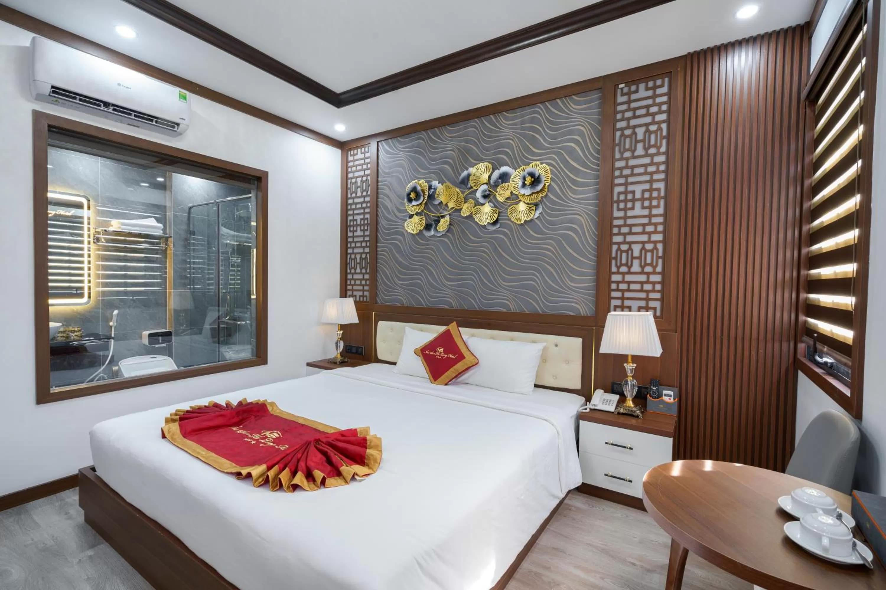 Bedroom, Bed in Sunland Halong Hotel and Restaurant
