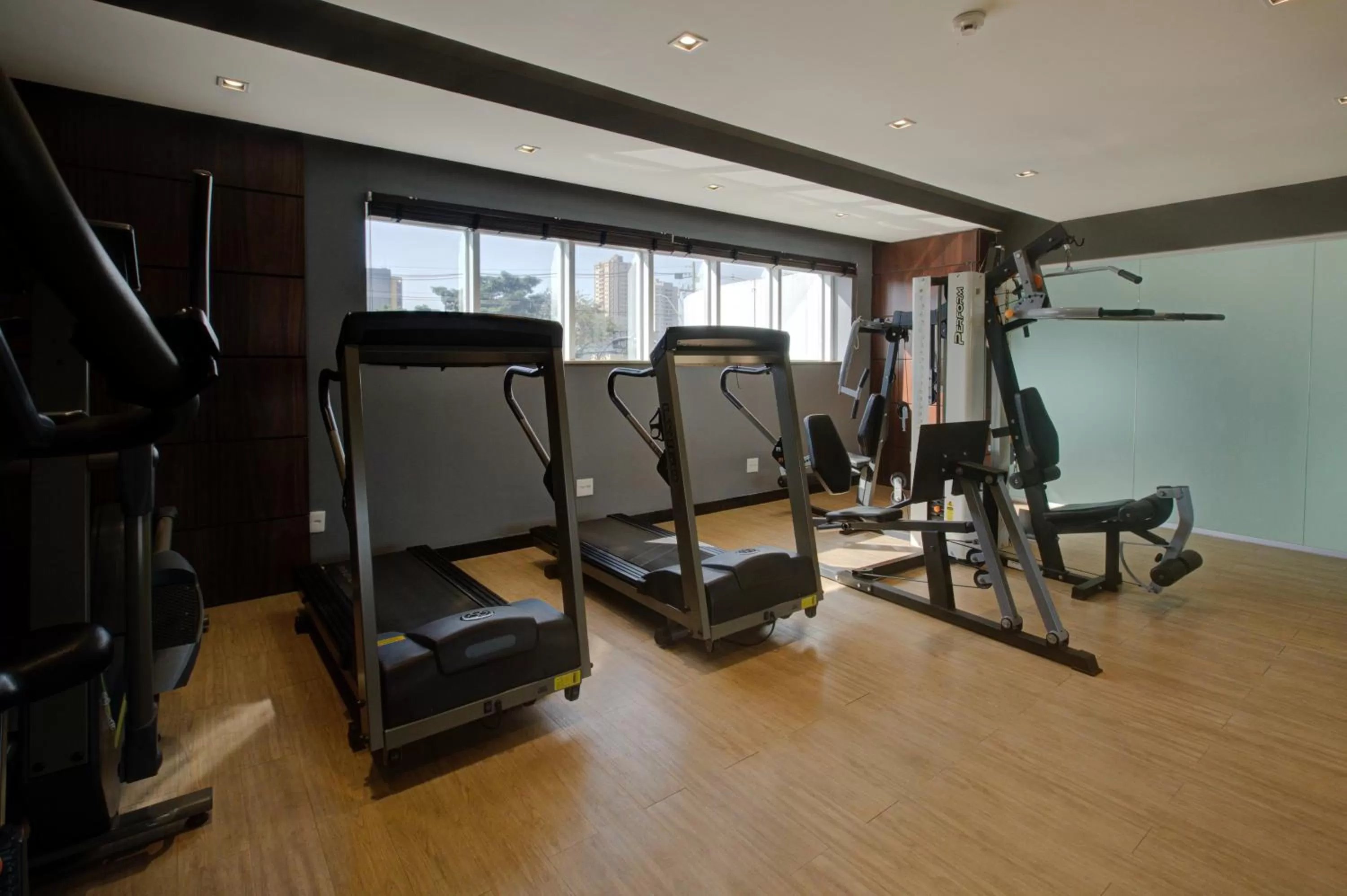 Fitness centre/facilities in Viale Tower Hotel