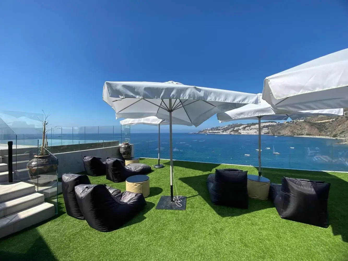 sunbed in ON ALETA ROOM designed for adults sunbed in ON ALETA ROOM designed for adults