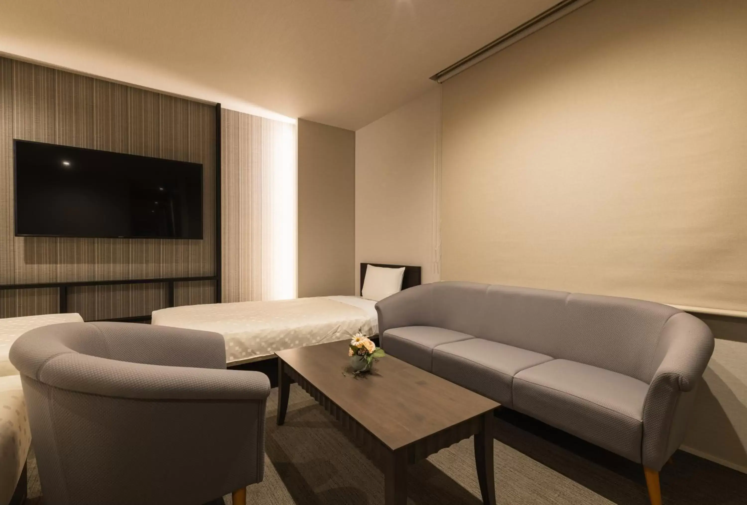 Photo of the whole room in GRAND BASE Hakata Naraya Photo of the whole room in GRAND BASE Hakata Naraya