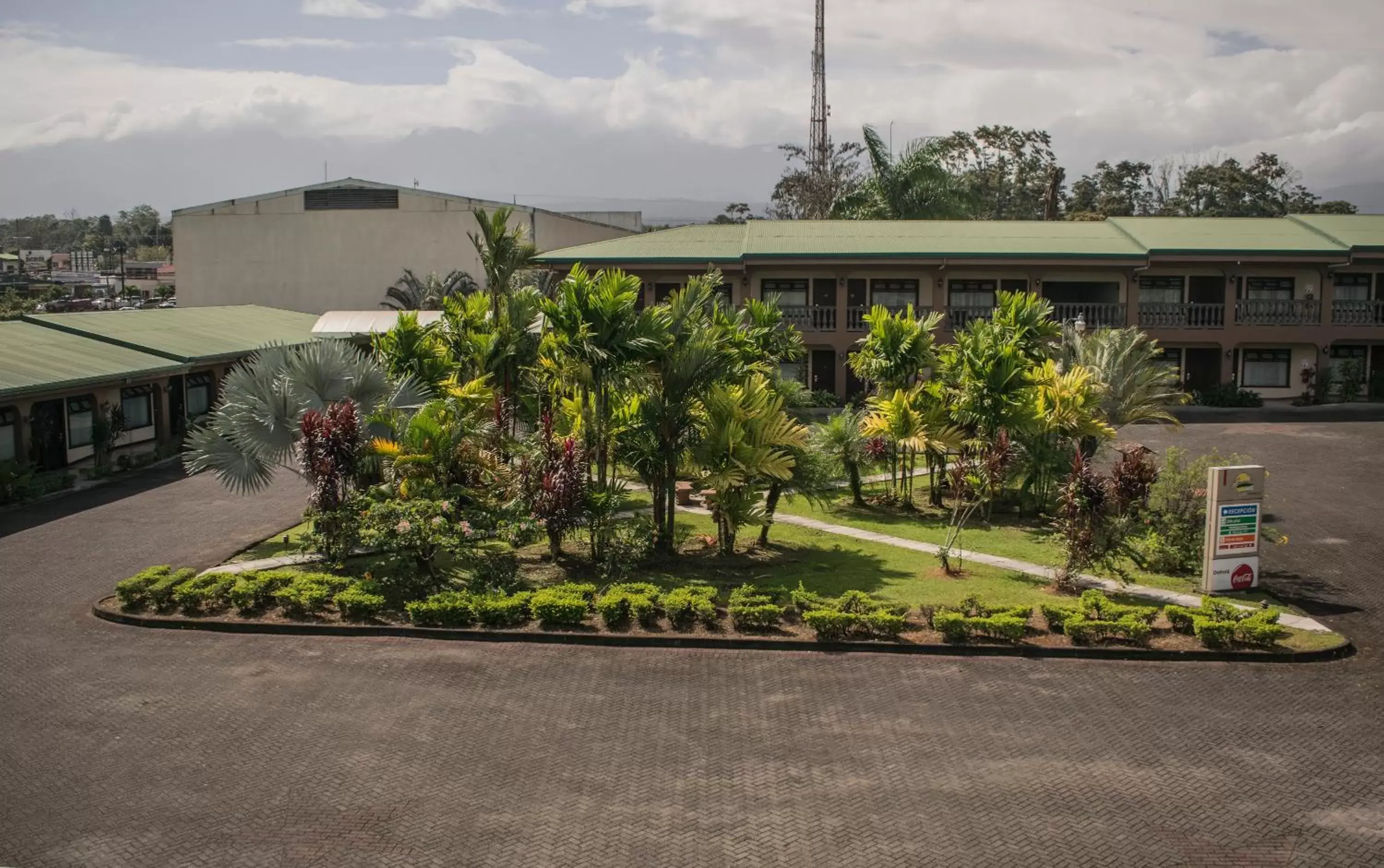 Garden view in Hotel Suerre