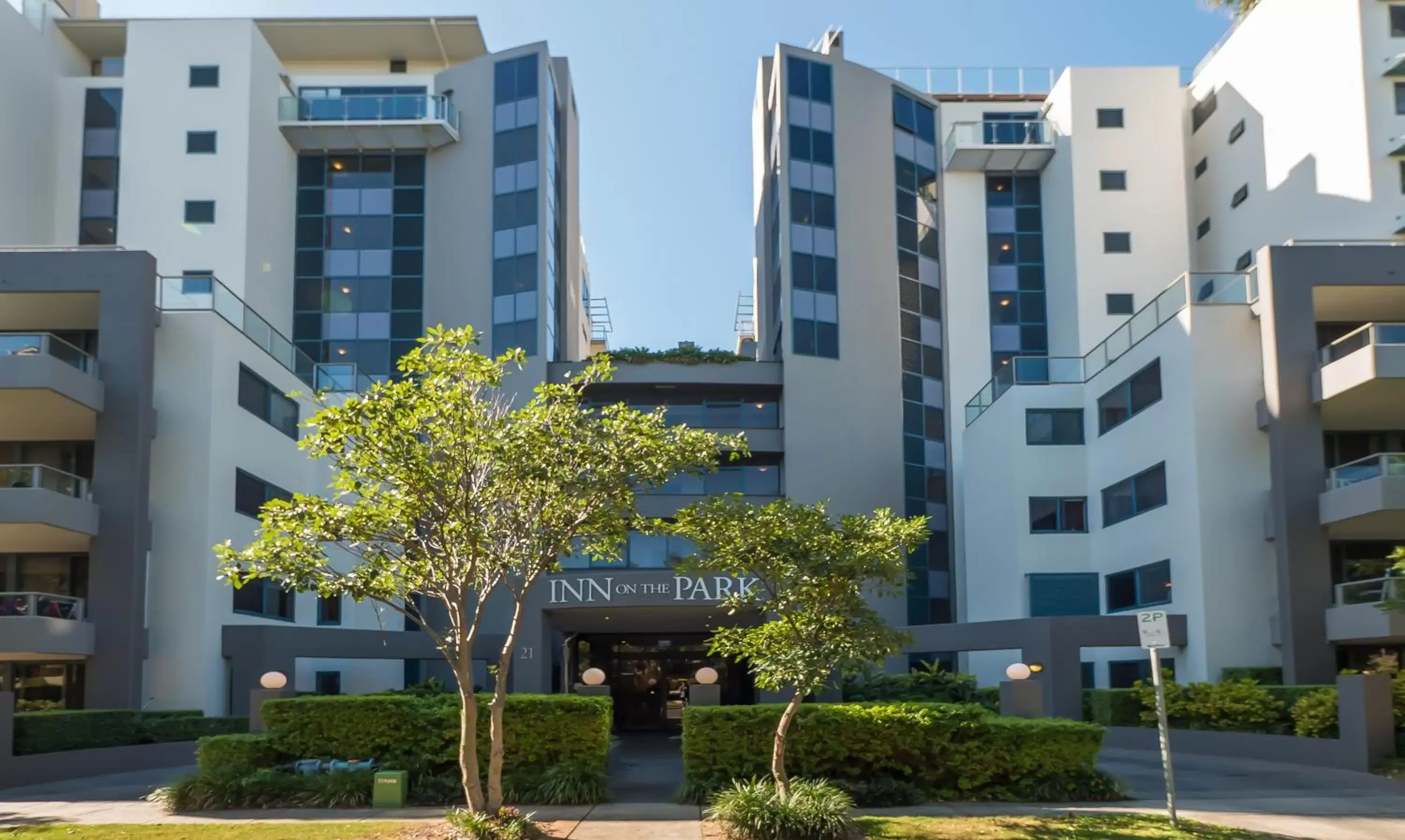 Property Building in Inn on the Park Apartments