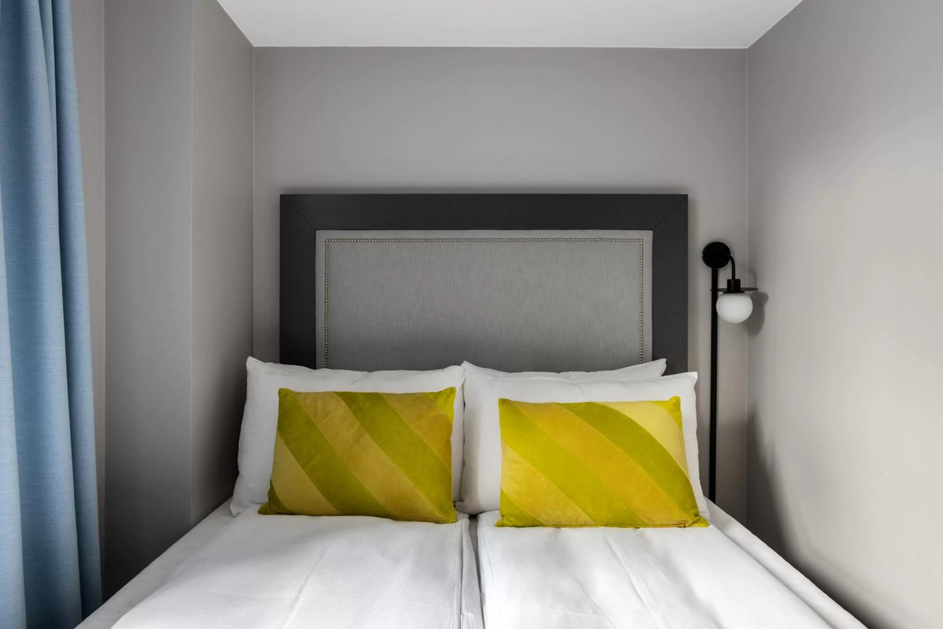 Bed in Numa Oslo Topp