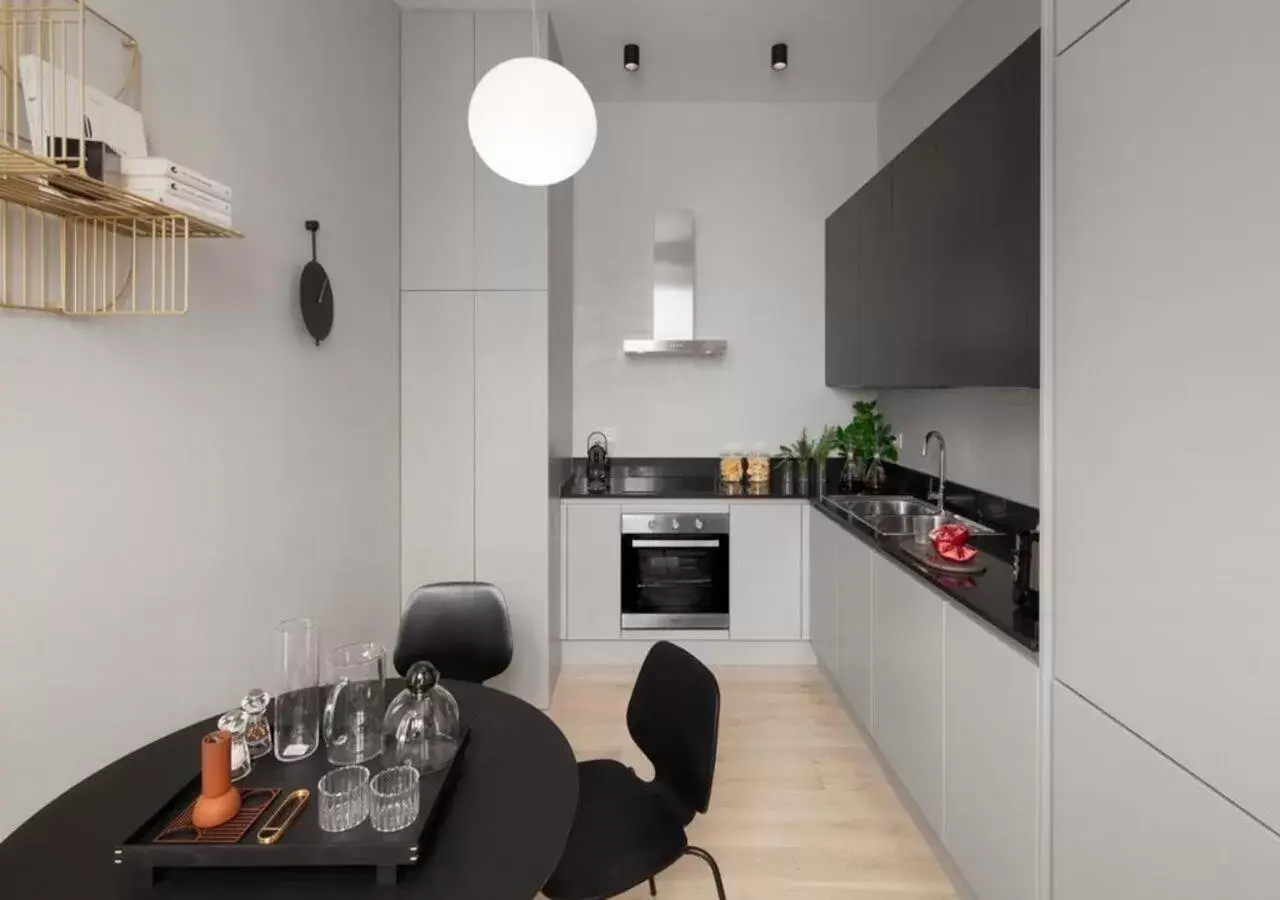 Kitchen or kitchenette, Kitchen/Kitchenette in BB Hotels Aparthotel Collection Il Michelangelo