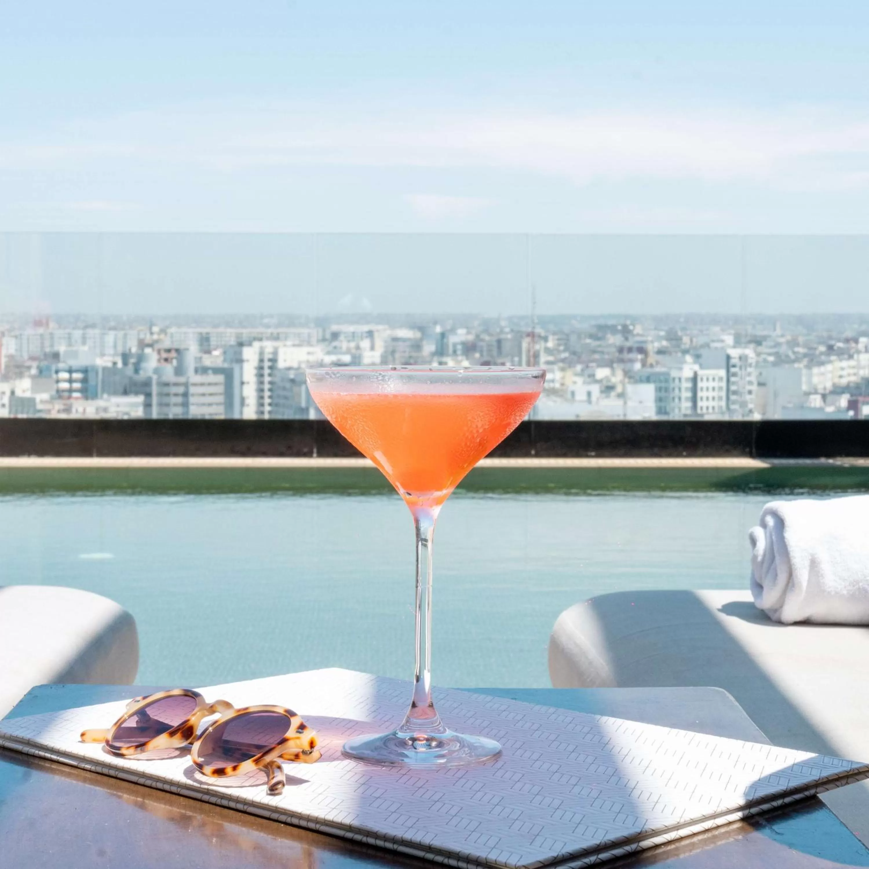 Lounge or bar in Radisson Blu Hotel Casablanca City Center