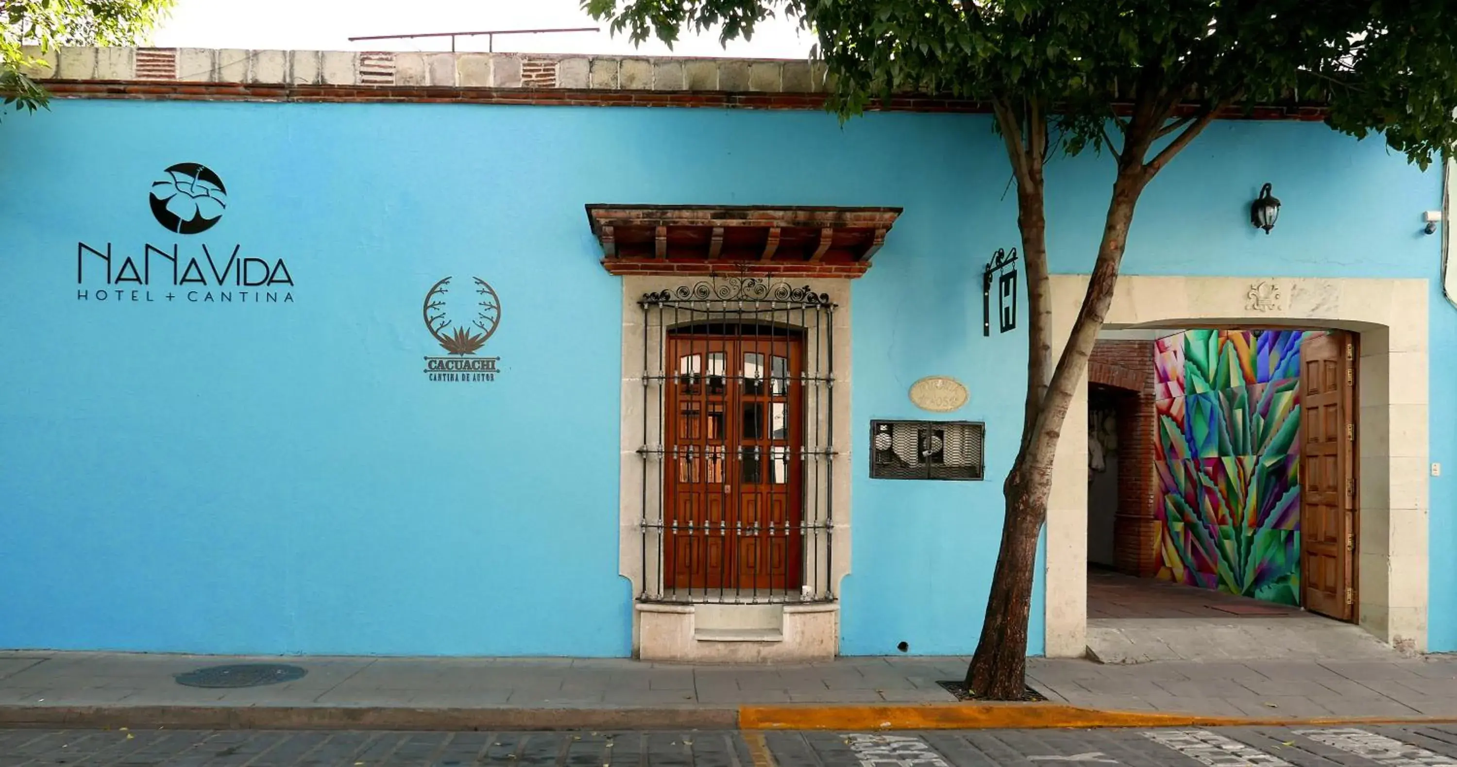 Property building in NaNa Vida Hotel Oaxaca