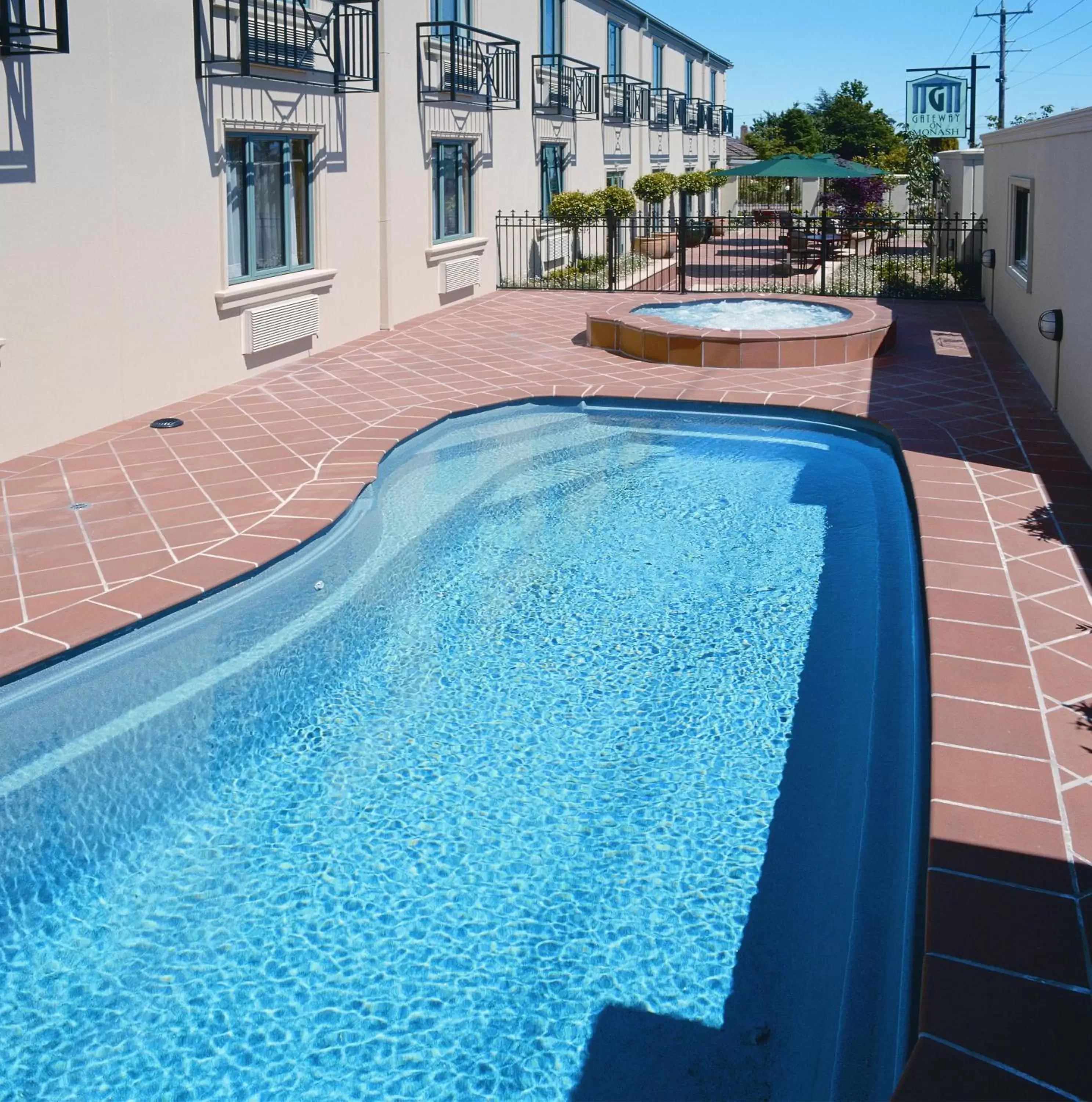 Pool view in Gateway on Monash Pool view in Gateway on Monash