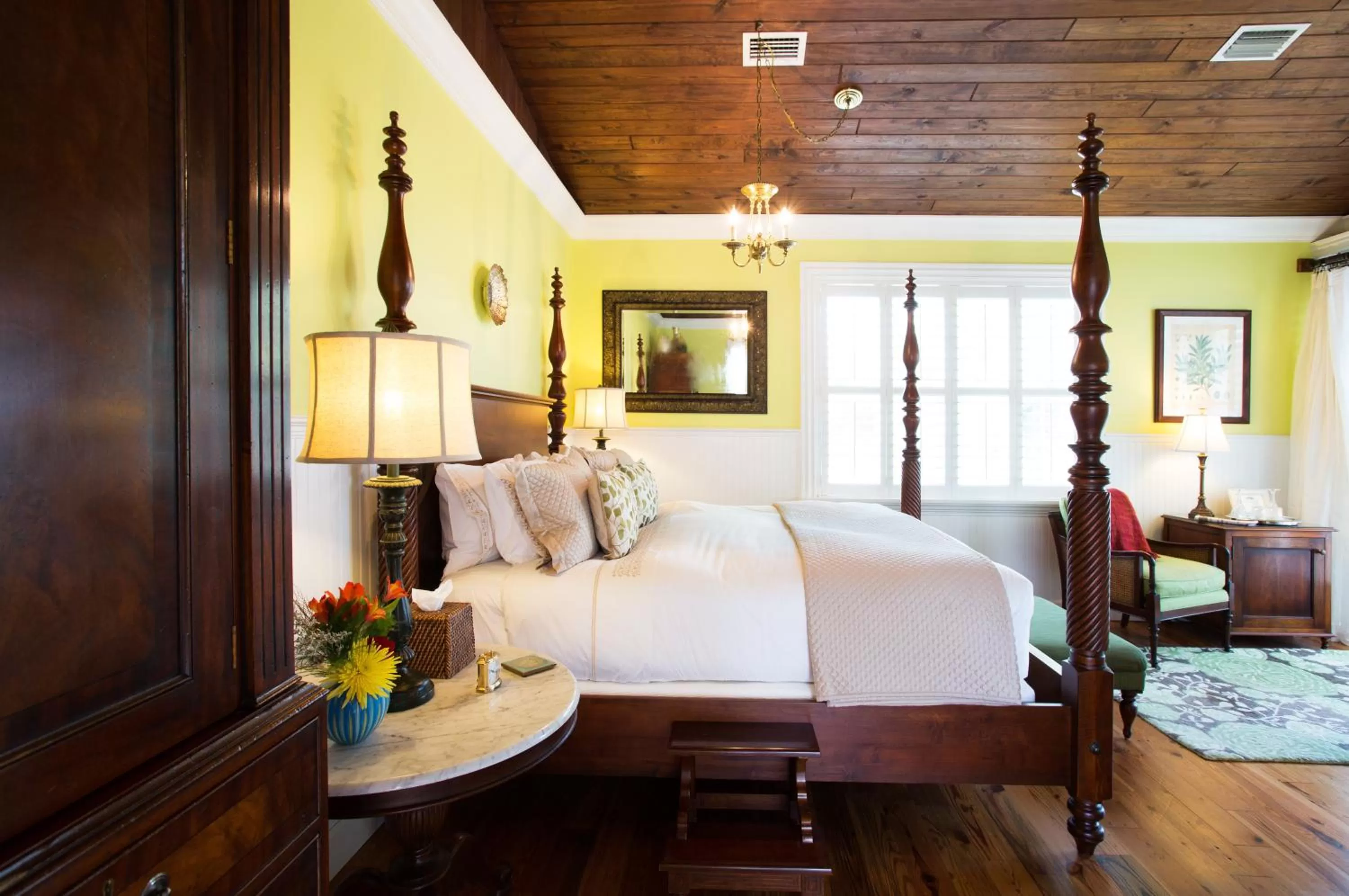 Bed in Port d'Hiver Bed and Breakfast